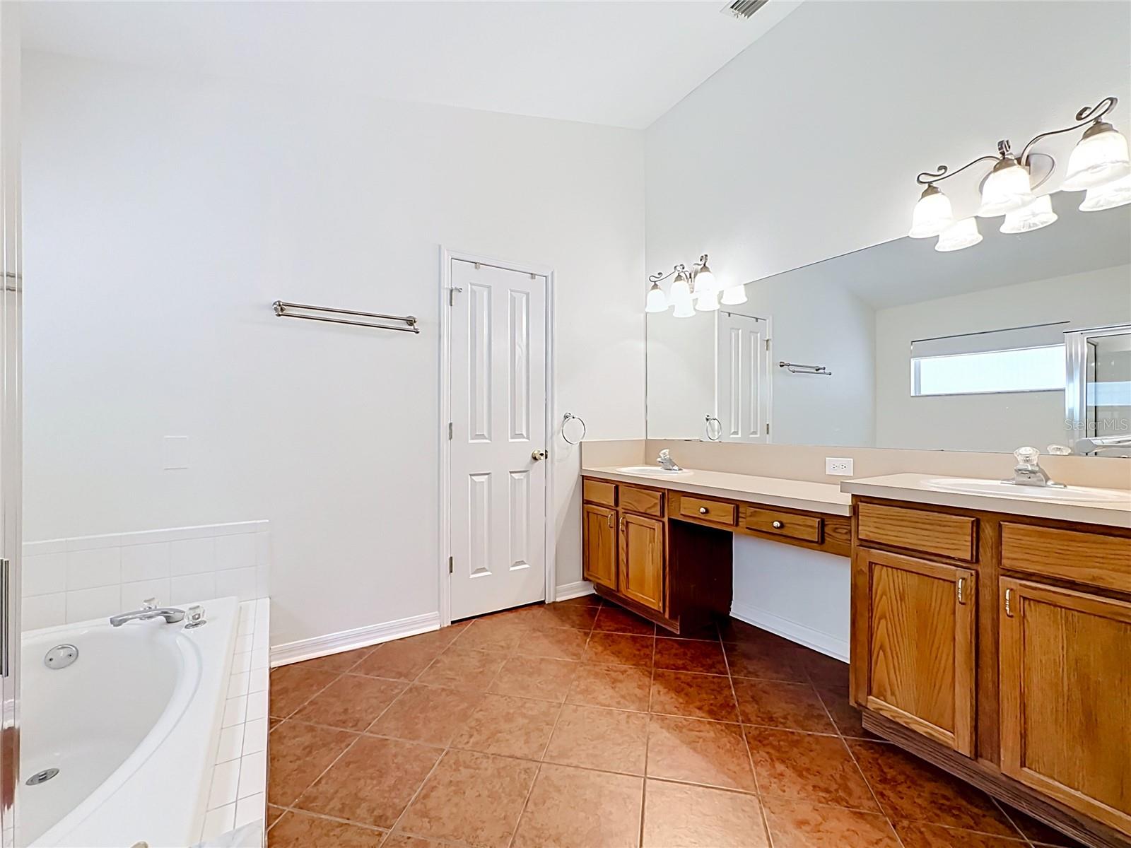 6711 SOMERSET GARDEN WAY, APOLLO BEACH, FL, 33572