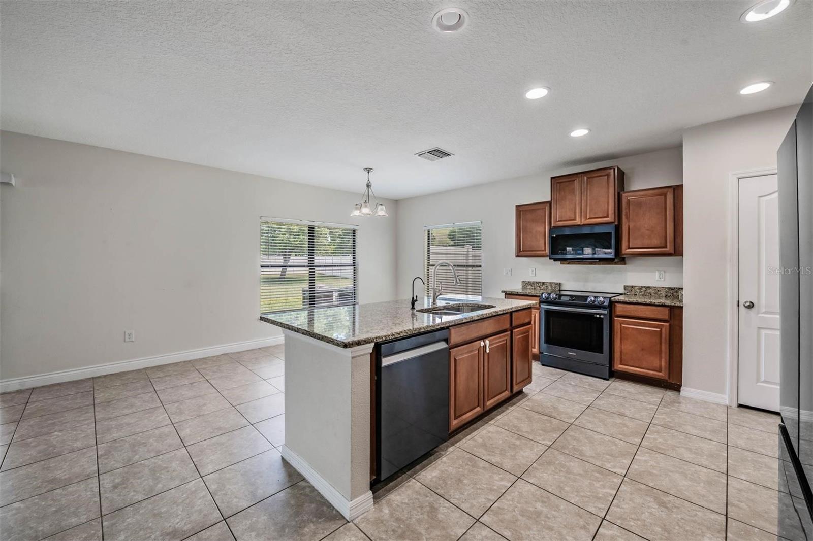 14336 HADDON MIST DR, WIMAUMA, FL, 33598