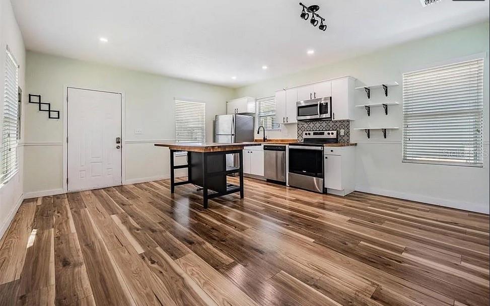 1325 W NORTH B ST, TAMPA, FL, 33606