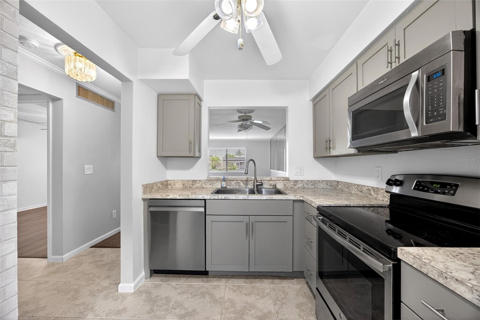 6300 S POINTE BLVD #327, FORT MYERS, FL, 33919