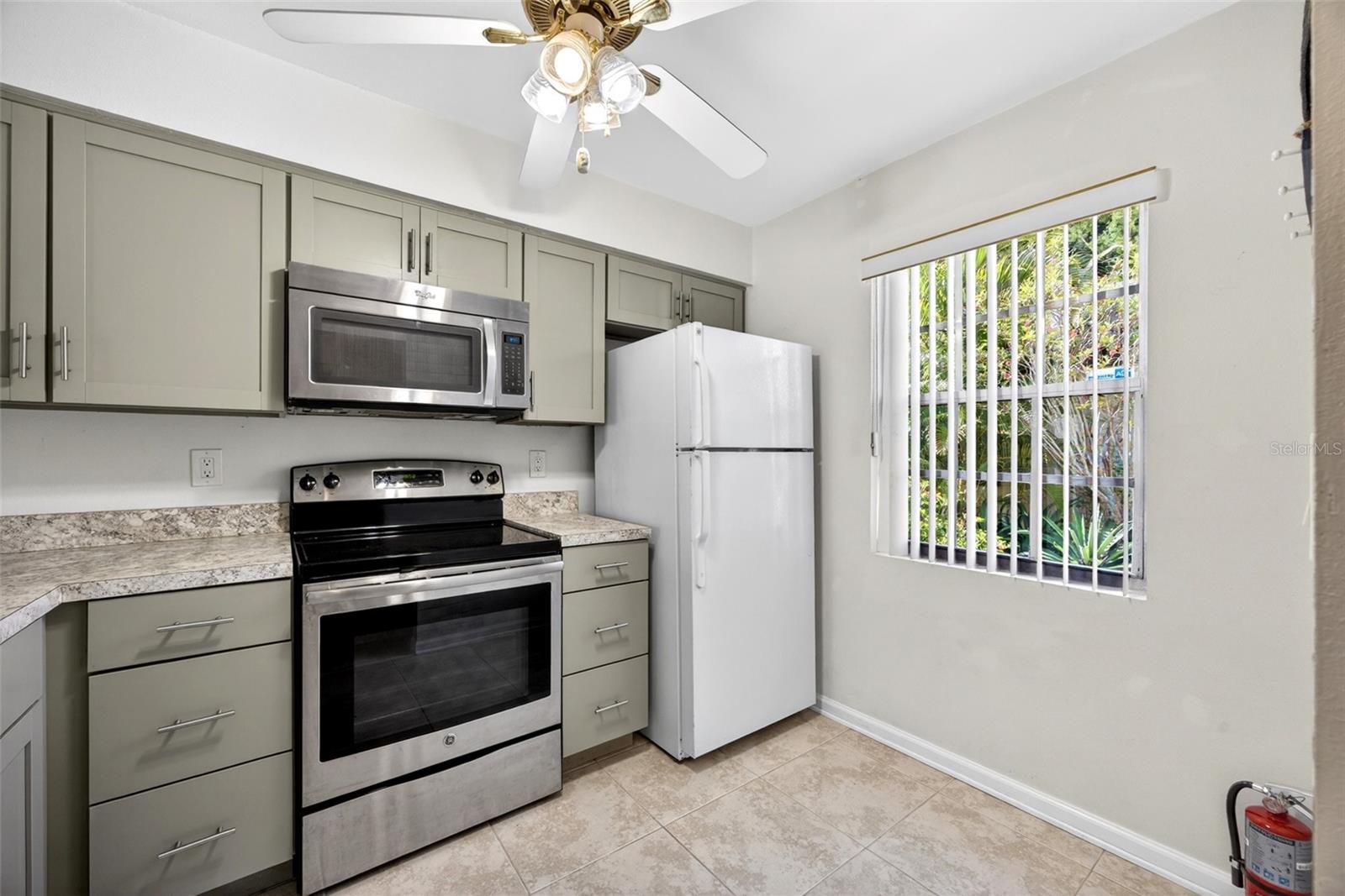 6300 S POINTE BLVD #327, FORT MYERS, FL, 33919