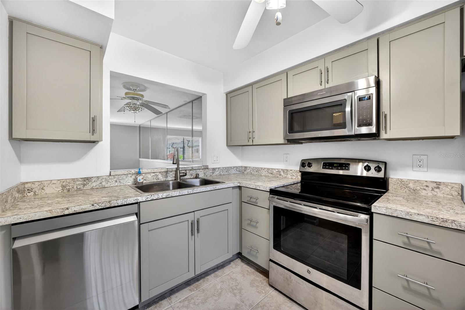 6300 S POINTE BLVD #327, FORT MYERS, FL, 33919