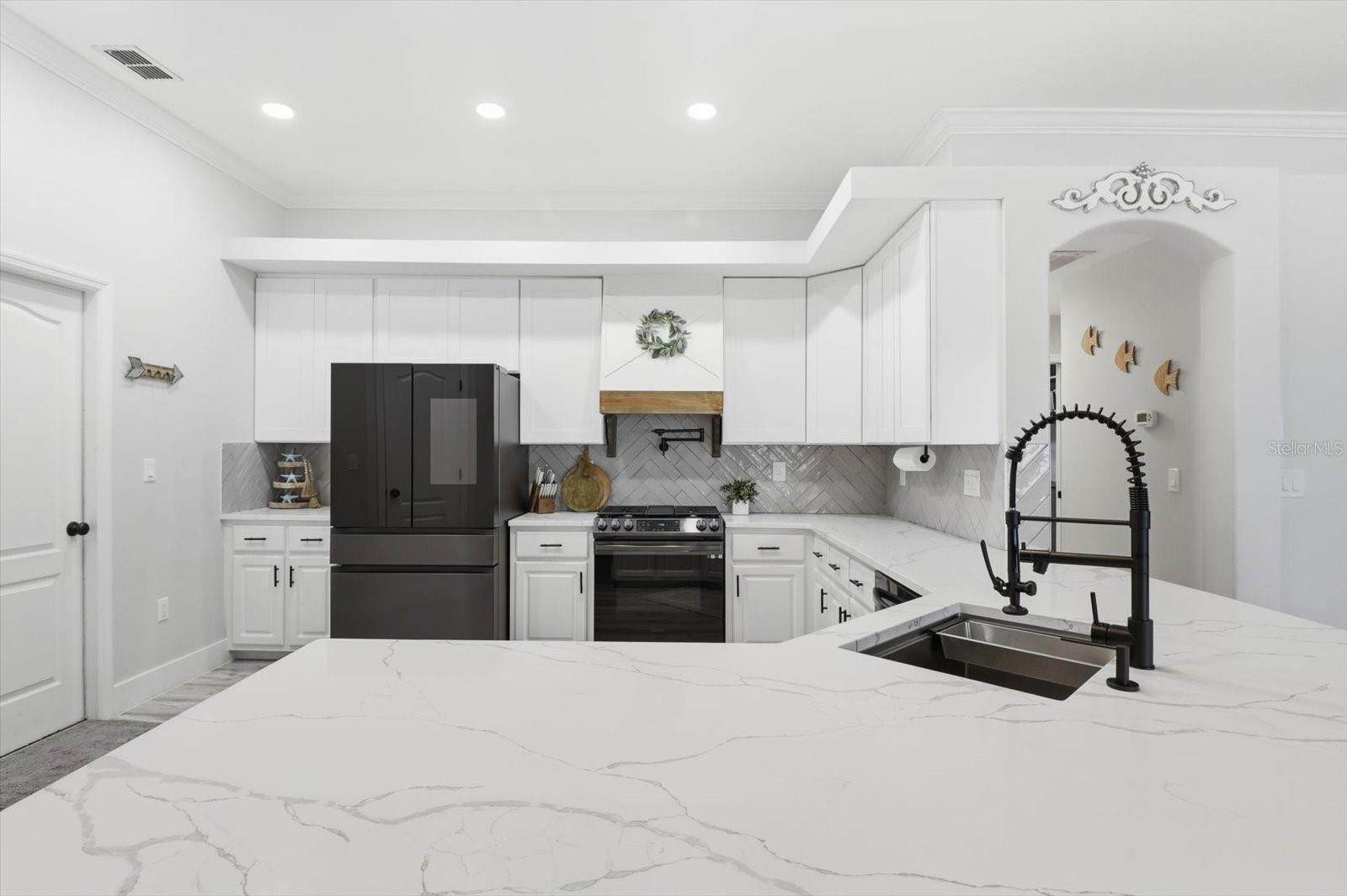 11870 W WATERWAY DR, HOMOSASSA, FL, 34448