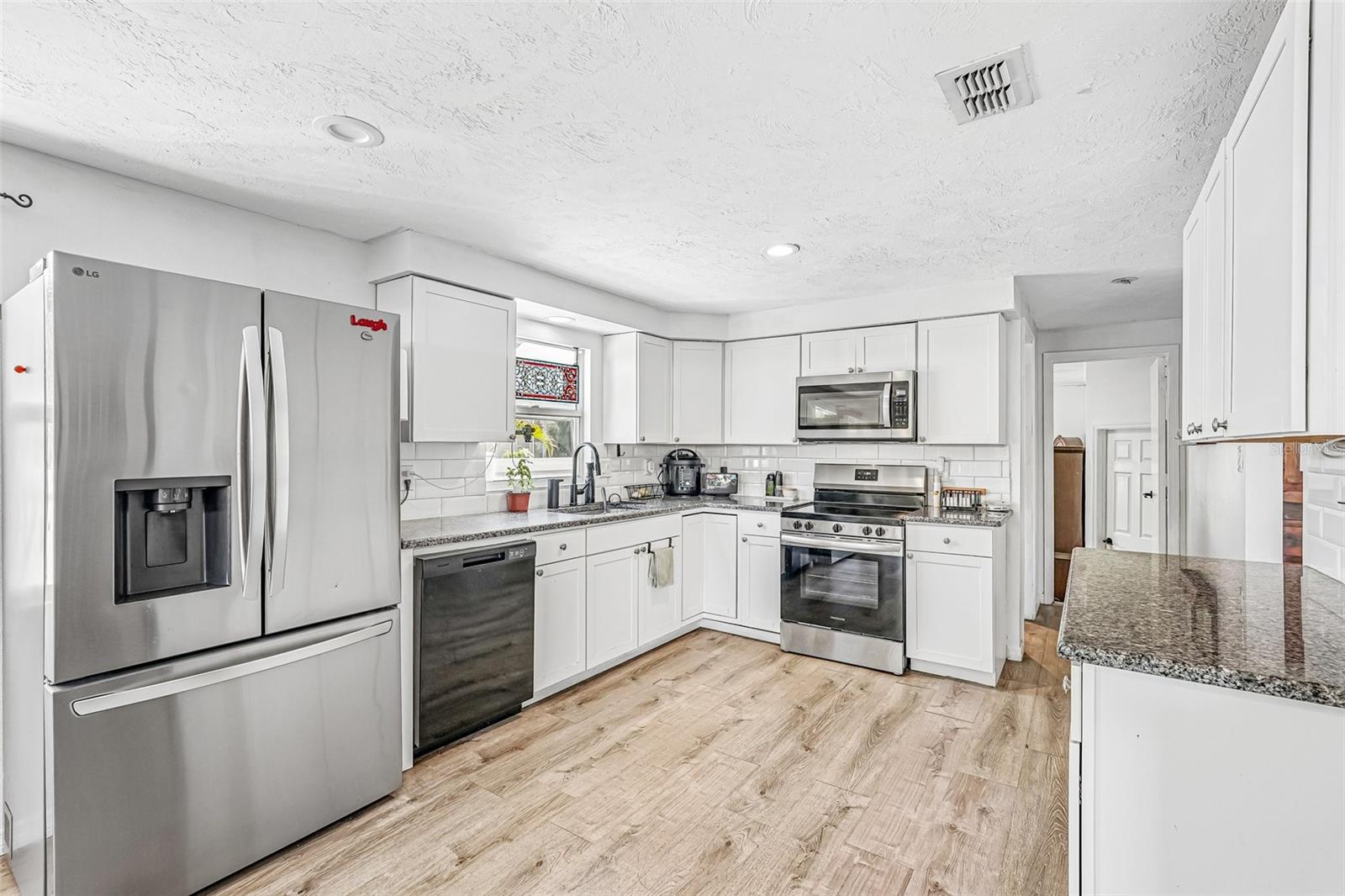 5102 MOELLER AVE, SARASOTA, FL, 34233