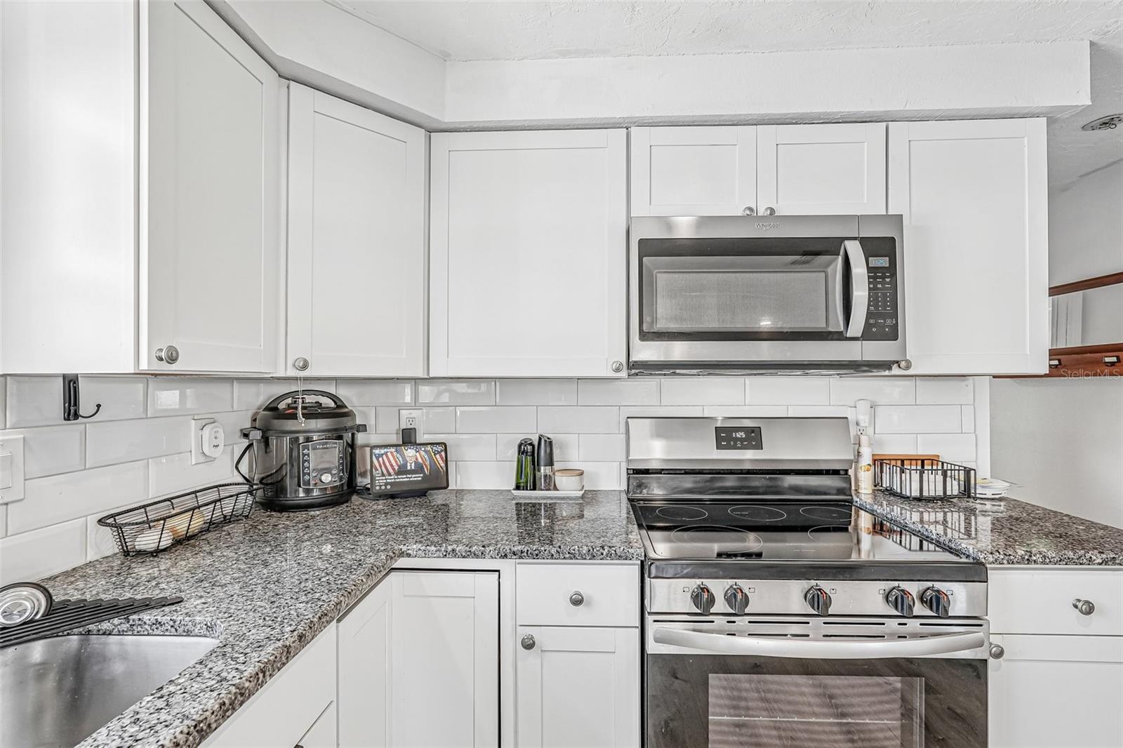 5102 MOELLER AVE, SARASOTA, FL, 34233