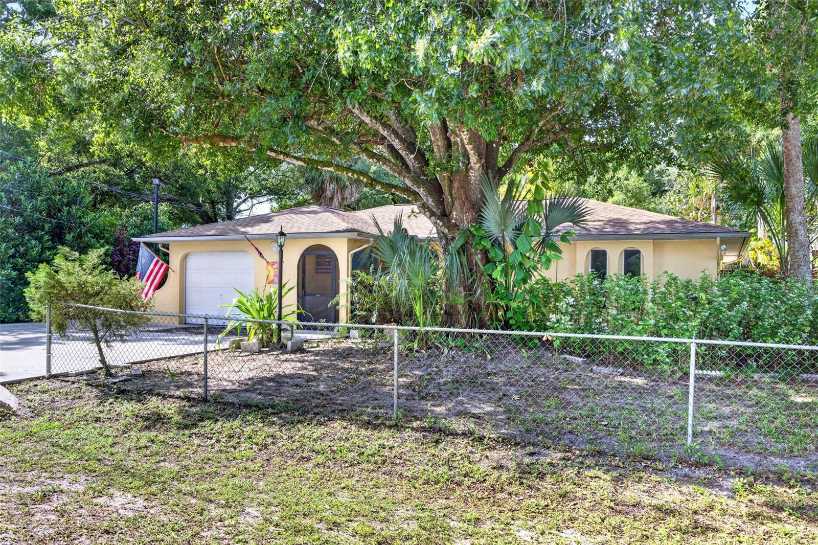 339 W MARIANA AVE, NORTH FORT MYERS, FL, 33903