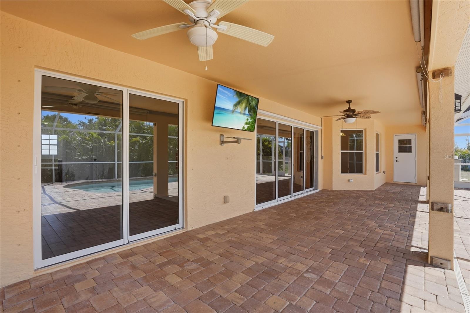 928 NW 5TH PL, CAPE CORAL, FL, 33993