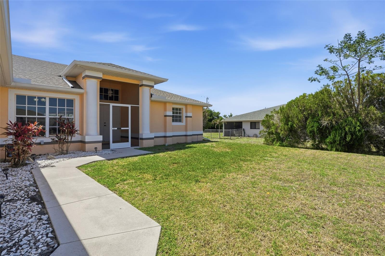 928 NW 5TH PL, CAPE CORAL, FL, 33993