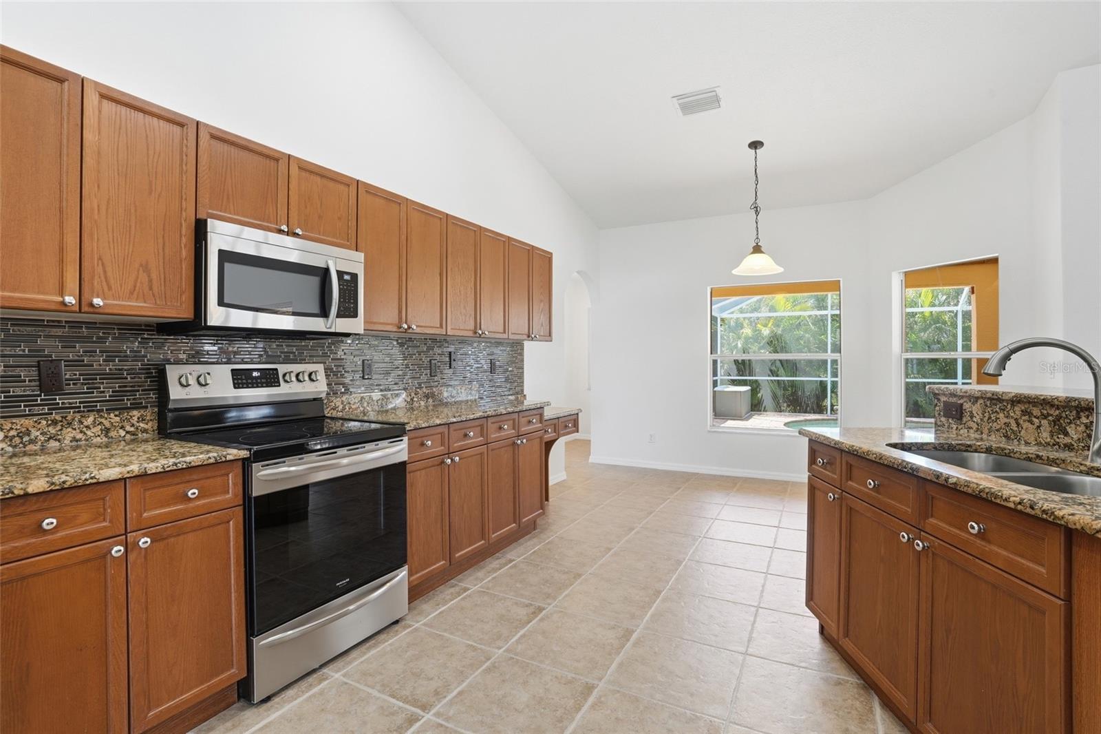 928 NW 5TH PL, CAPE CORAL, FL, 33993