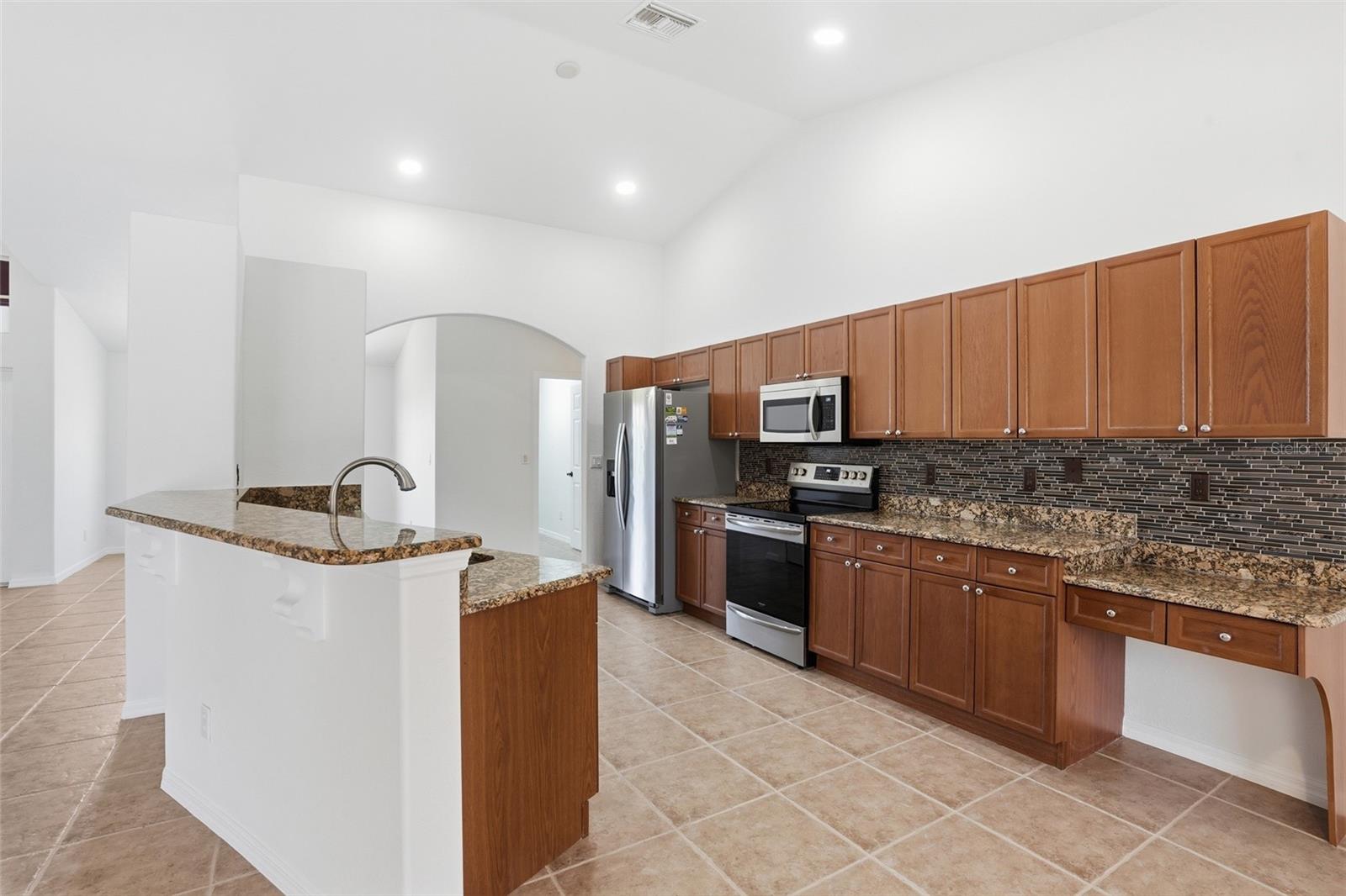 928 NW 5TH PL, CAPE CORAL, FL, 33993