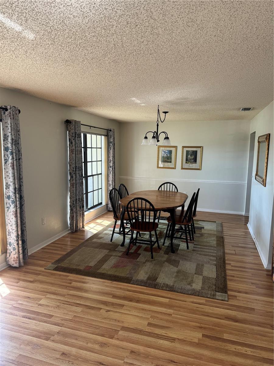 2002 E TIMBERLANE DR, PLANT CITY, FL, 33563