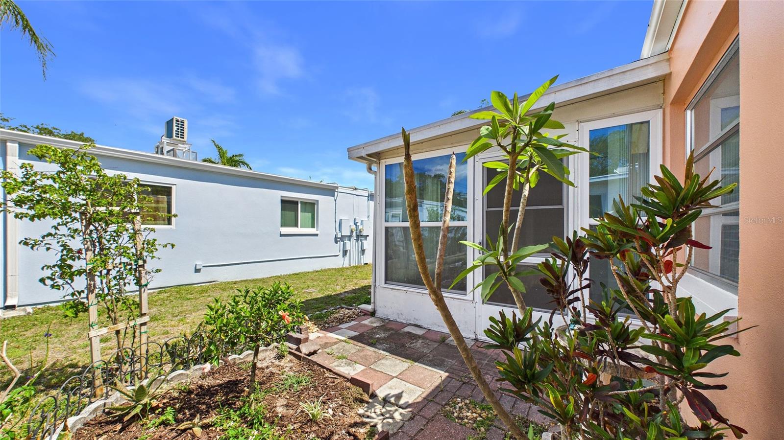 325 SKY LOCH DR W, DUNEDIN, FL, 34698