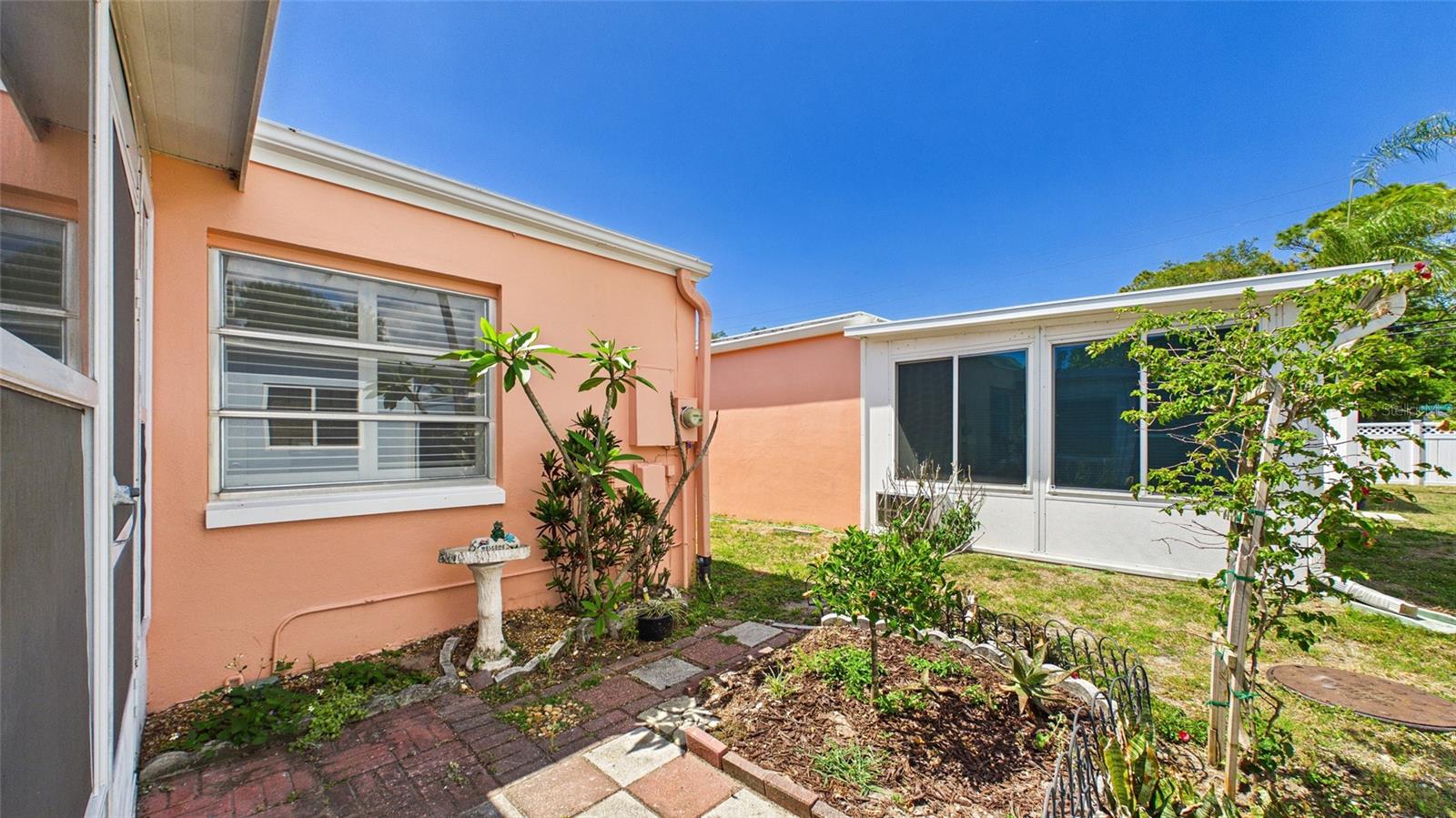 325 SKY LOCH DR W, DUNEDIN, FL, 34698