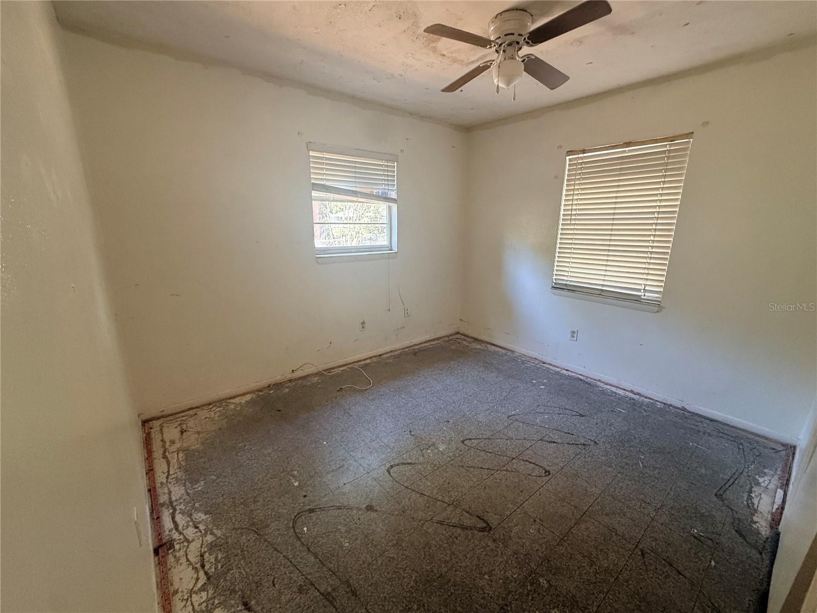 724 18TH ST E, BRADENTON, FL, 34208