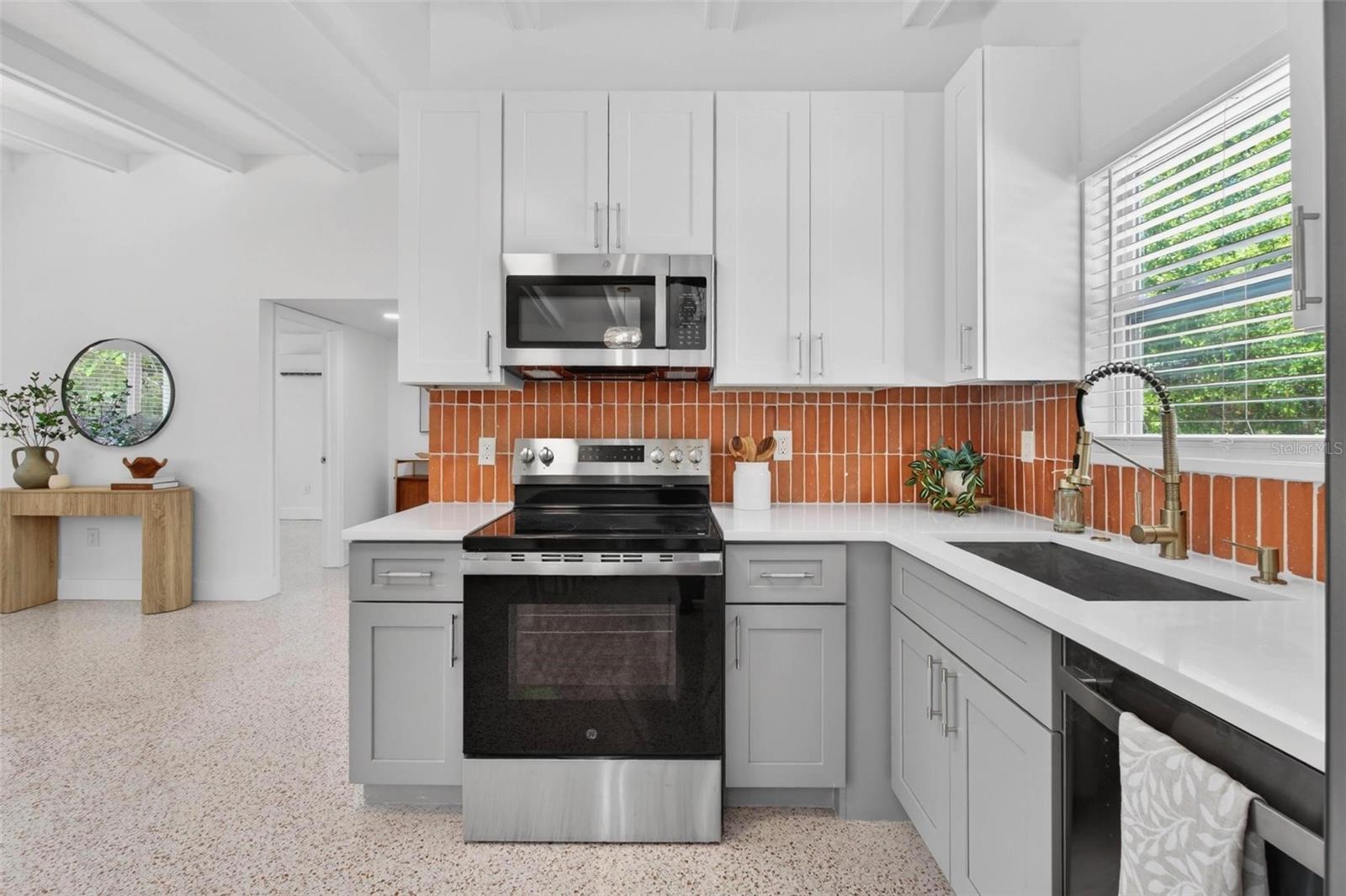 4029 3RD AVE S, ST PETERSBURG, FL, 33711