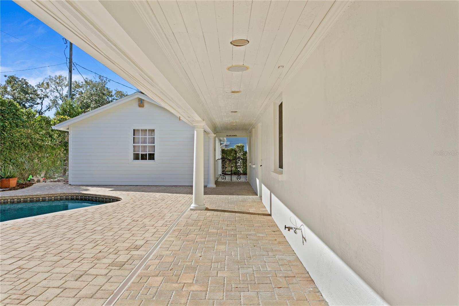 4704 W BROOKWOOD DR, TAMPA, FL, 33629