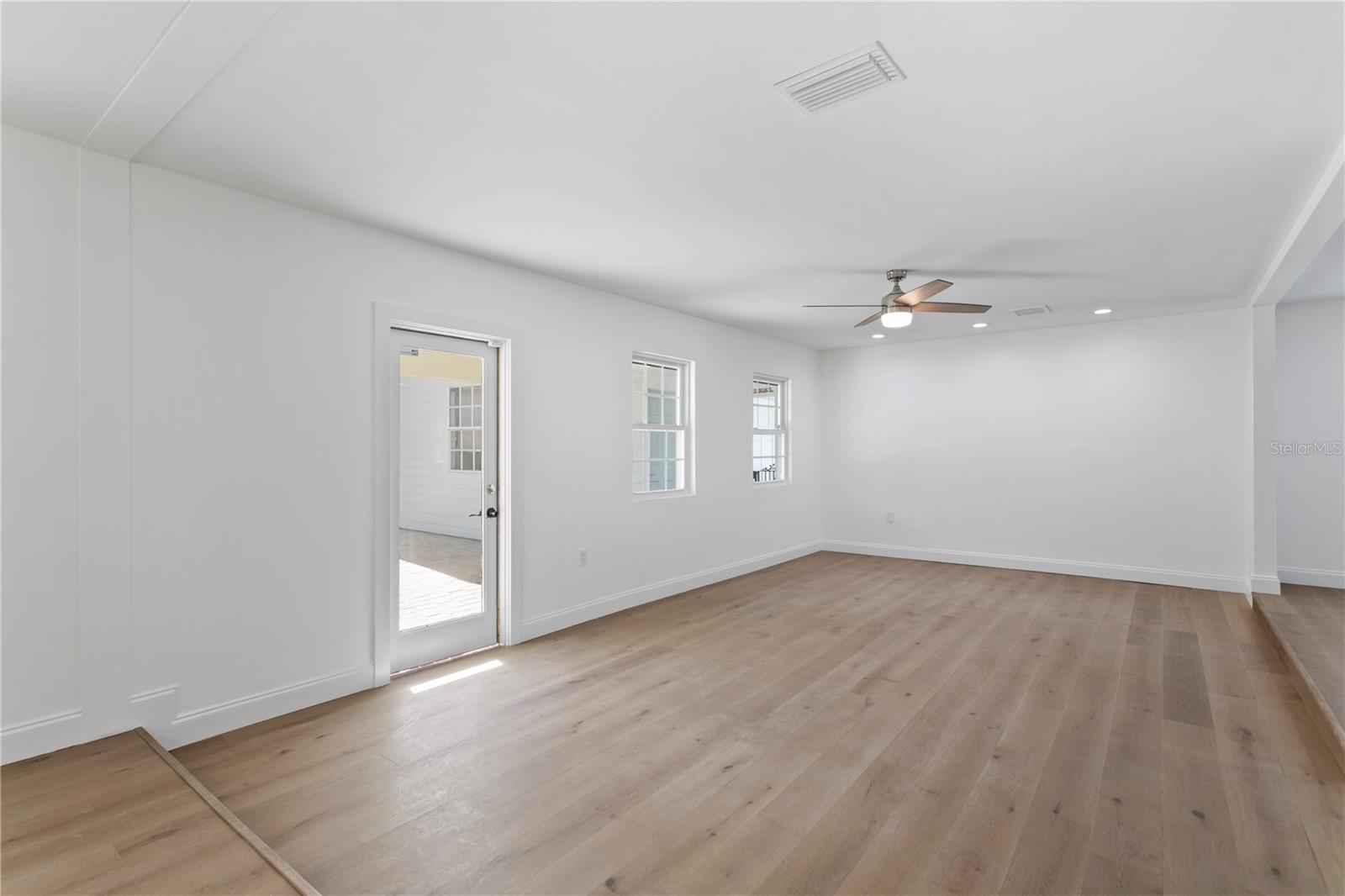 4704 W BROOKWOOD DR, TAMPA, FL, 33629