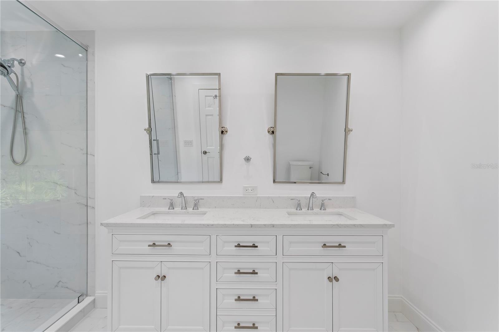 4704 W BROOKWOOD DR, TAMPA, FL, 33629