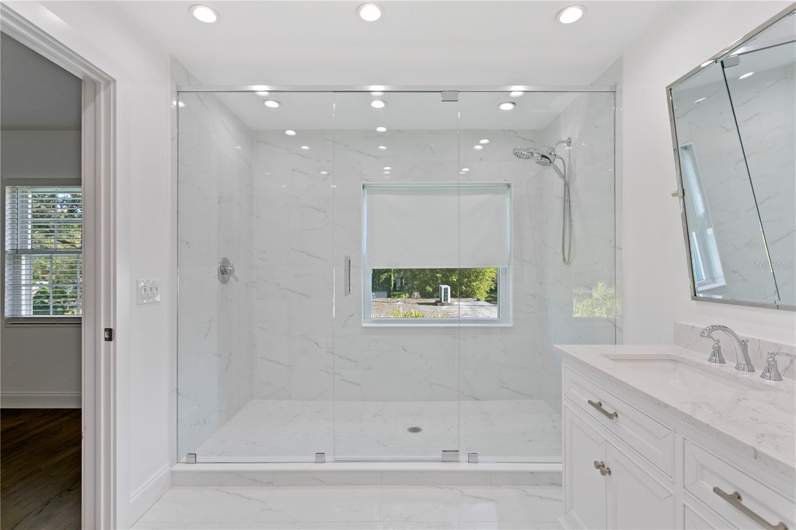 4704 W BROOKWOOD DR, TAMPA, FL, 33629