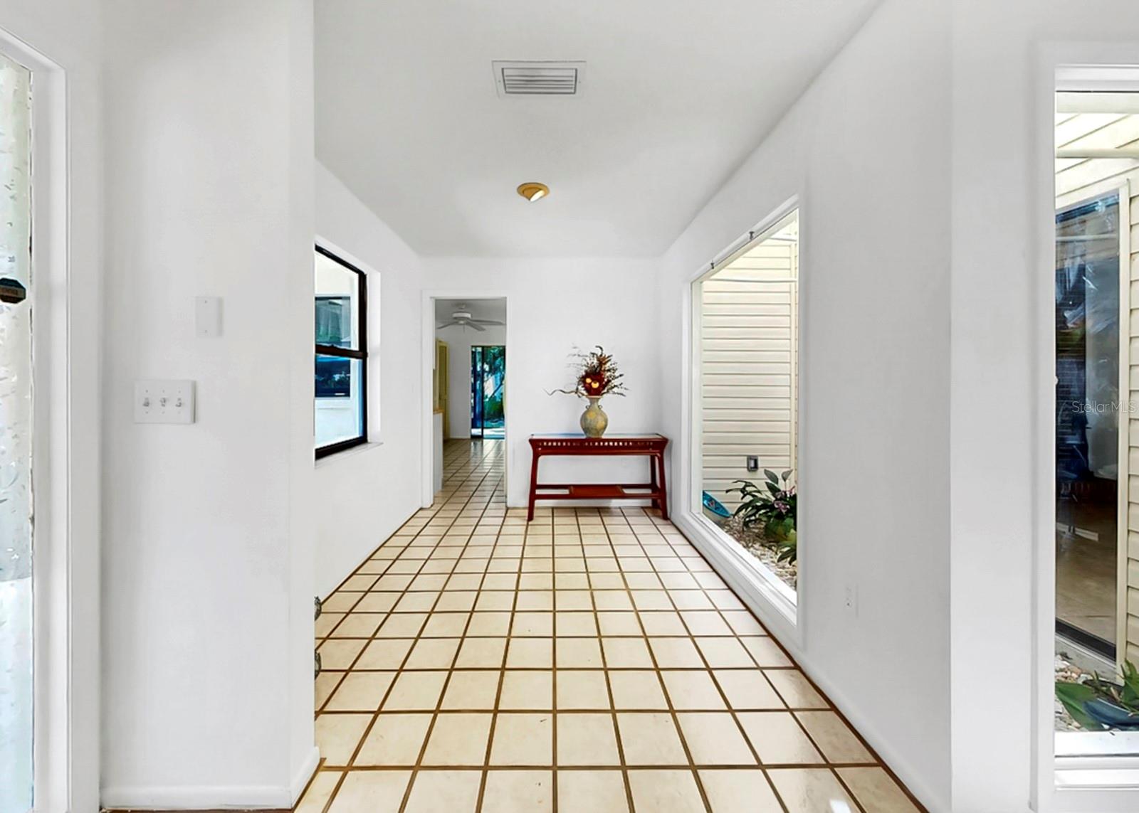 948 WINTER GARDEN DR, SARASOTA, FL, 34243