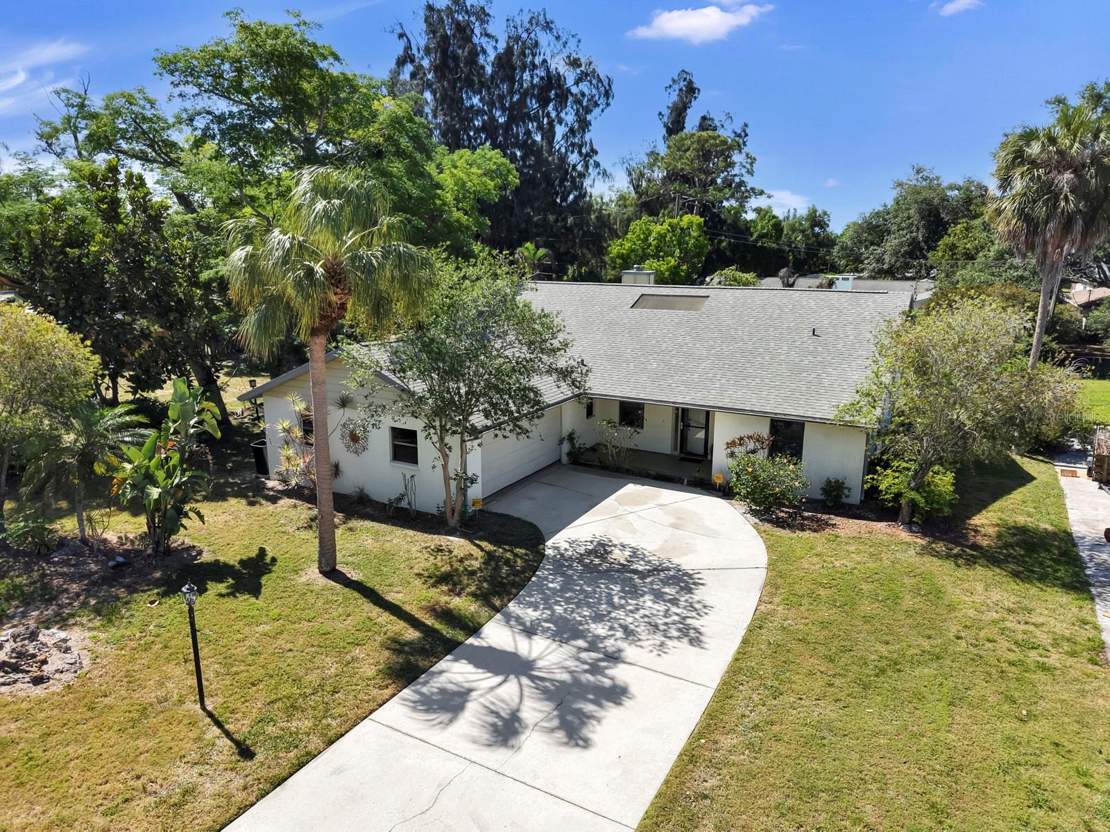 948 WINTER GARDEN DR, SARASOTA, FL, 34243