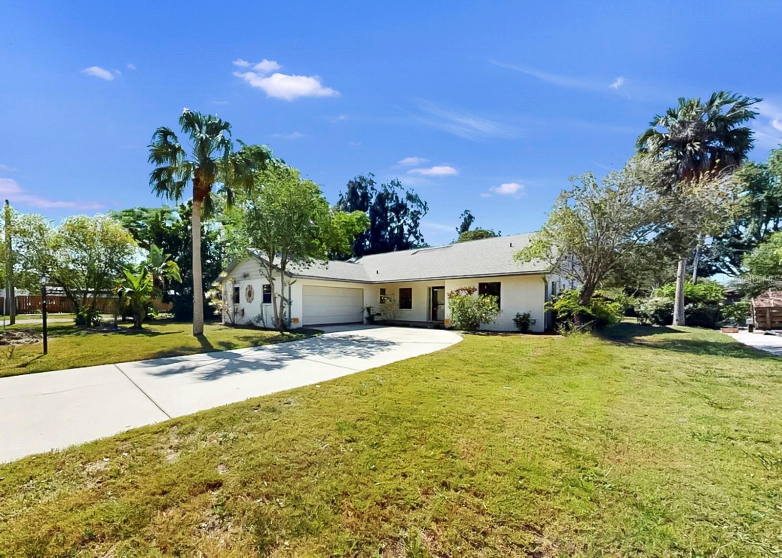 948 WINTER GARDEN DR, SARASOTA, FL, 34243
