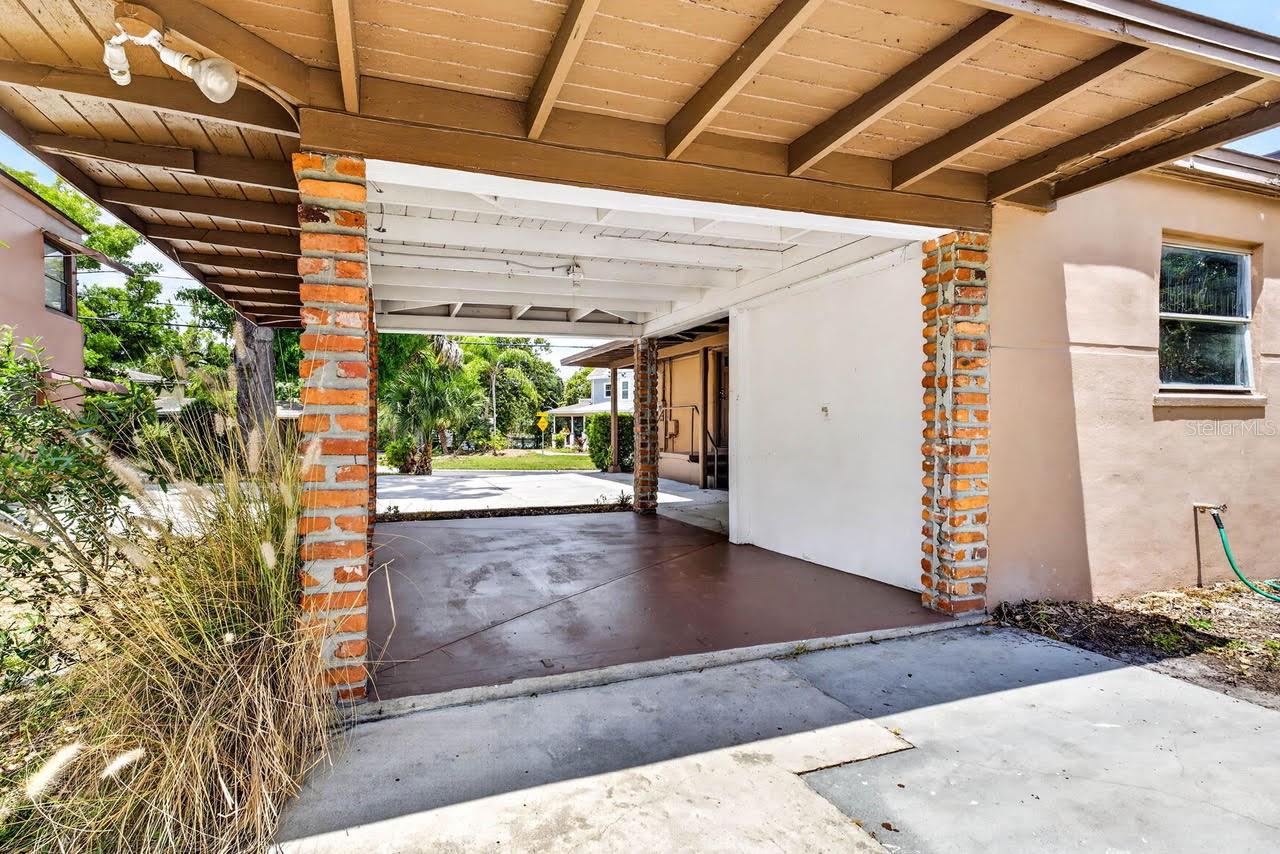 1310 W WOODLAWN AVE, TAMPA, FL, 33603