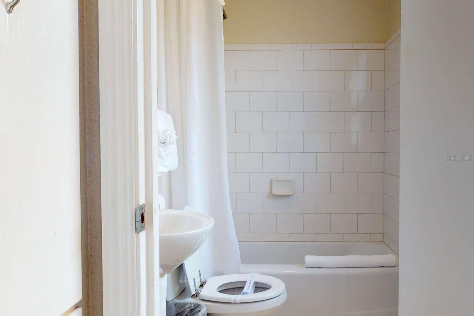 16333 GULF BLVD #4, ST PETERSBURG, FL, 33708