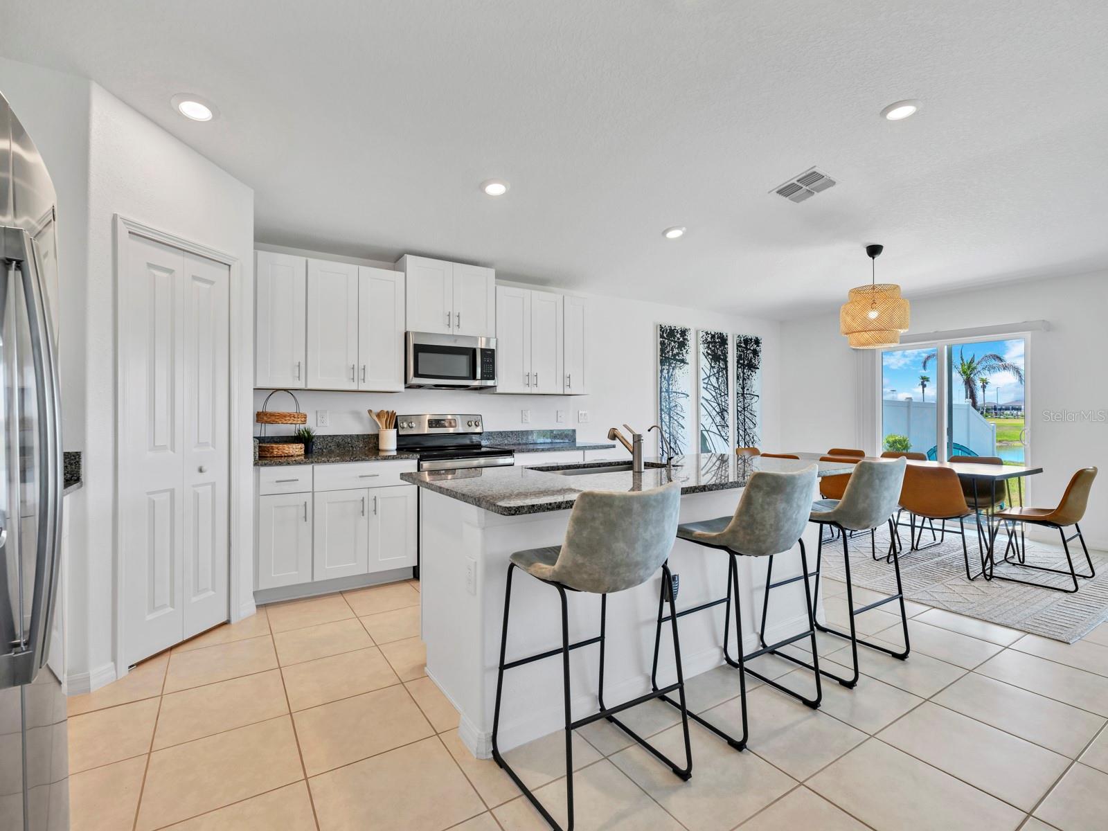 13265 GREAT PLAINS DR, RIVERVIEW, FL, 33579
