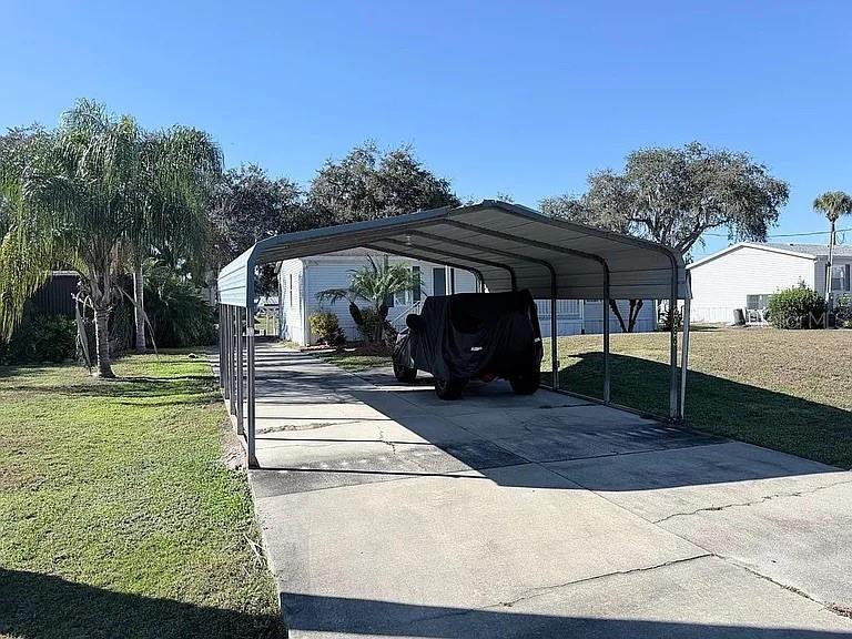 2086 STARBOARD DRIVE, GENEVA, FL, 32732