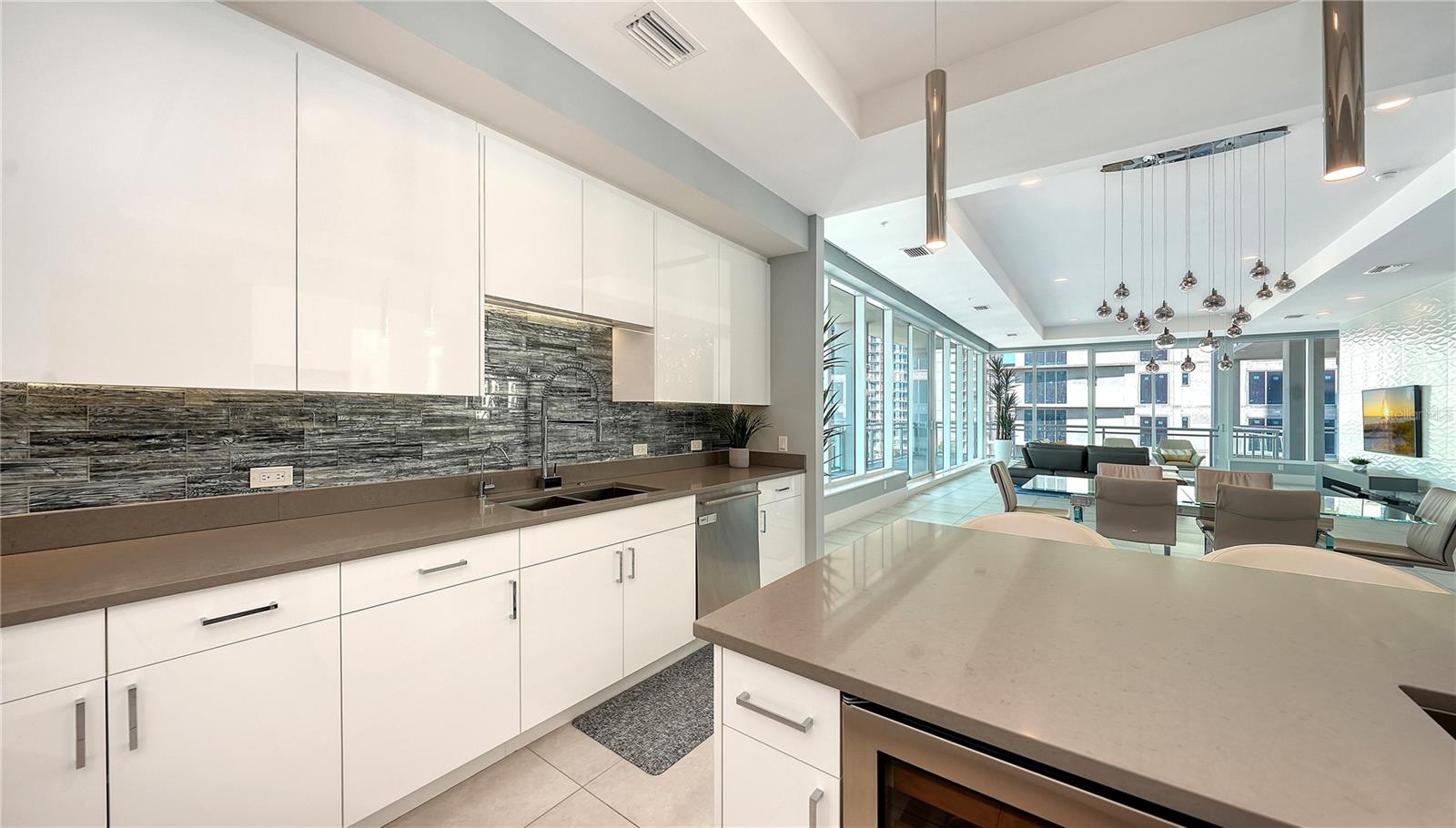 540 N TAMIAMI TRL #804, SARASOTA, FL, 34236