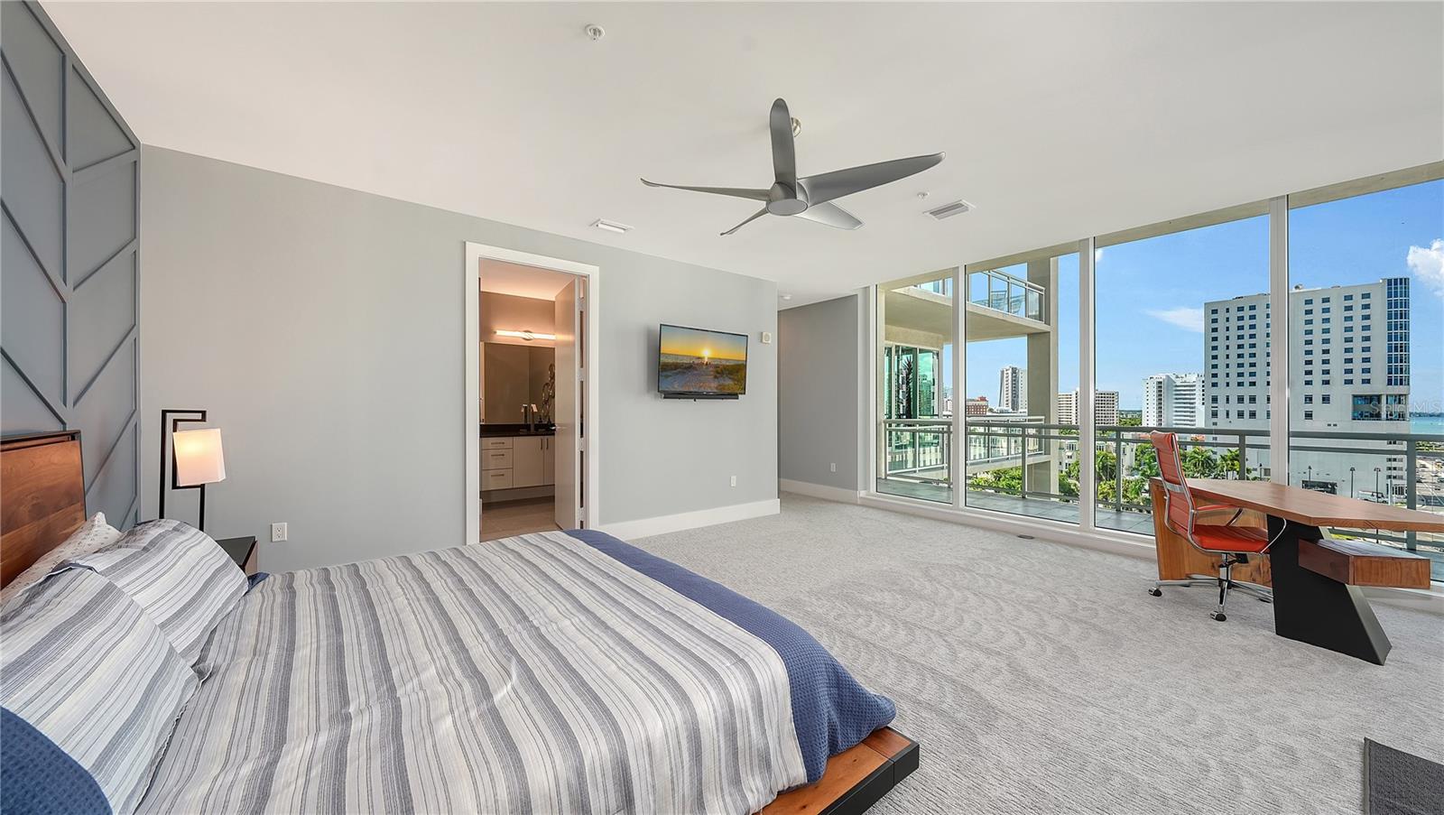 540 N TAMIAMI TRL #804, SARASOTA, FL, 34236