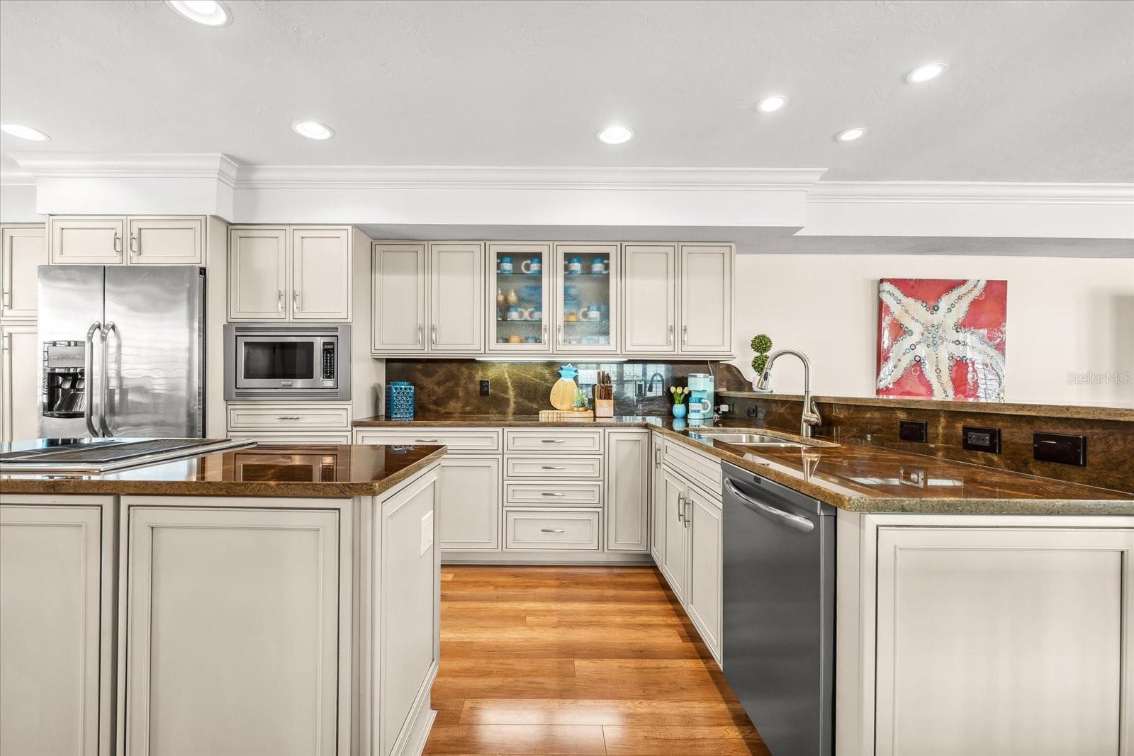 548 BEACH RD #A540, SARASOTA, FL, 34242