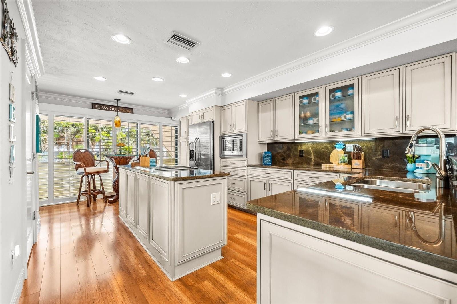 548 BEACH RD #A540, SARASOTA, FL, 34242
