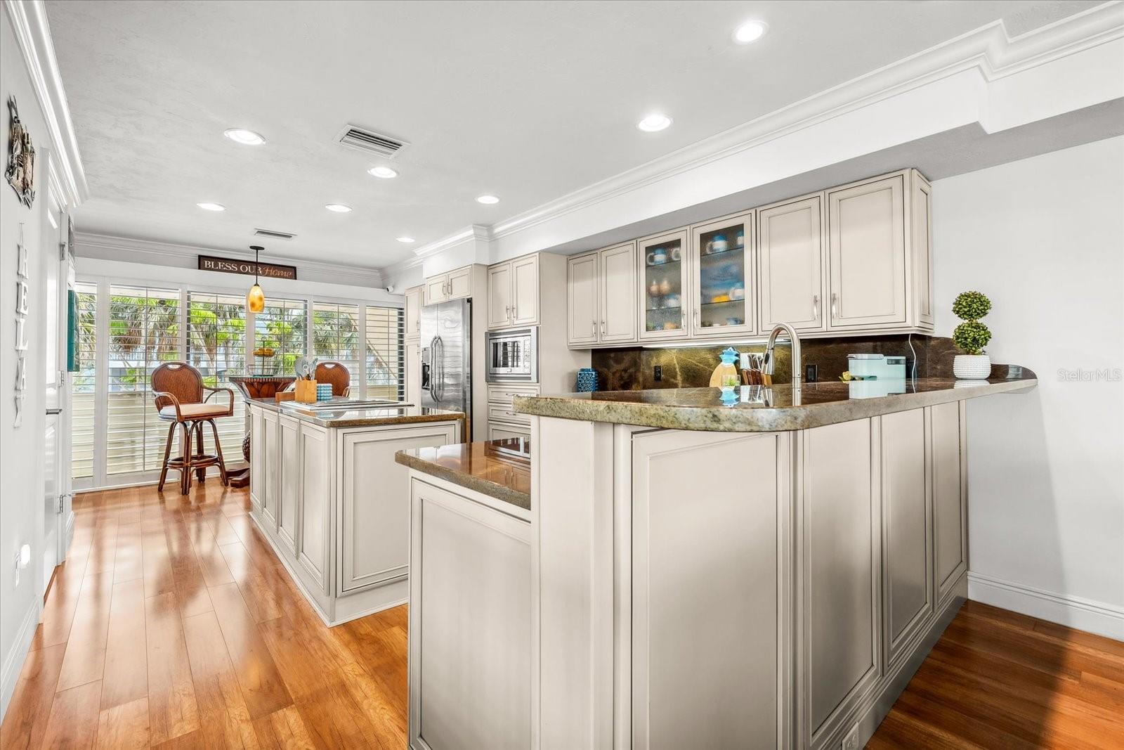 548 BEACH RD #A540, SARASOTA, FL, 34242