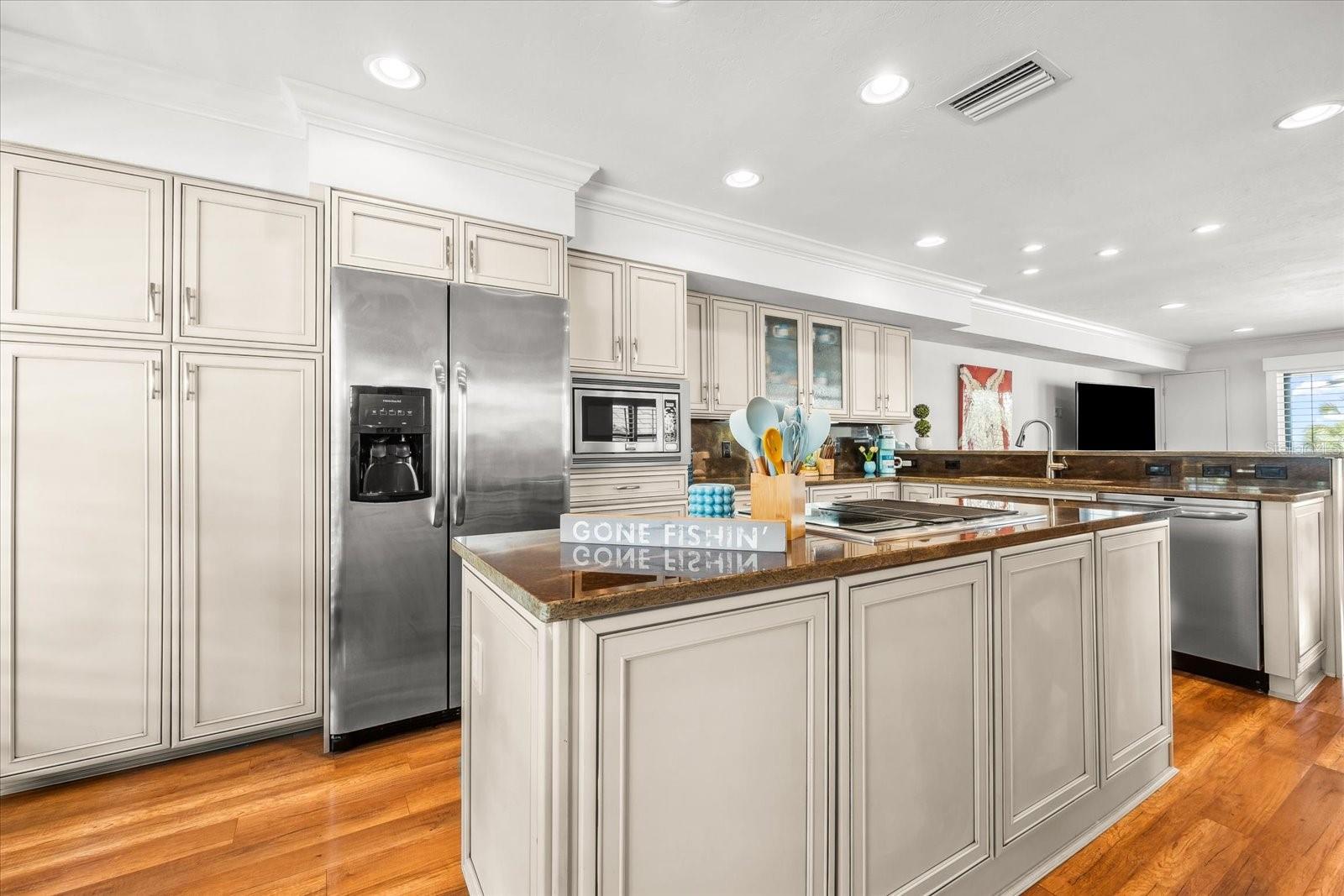 548 BEACH RD #A540, SARASOTA, FL, 34242