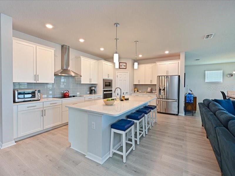 8251 ABALONE LOOP, PARRISH, FL, 34219