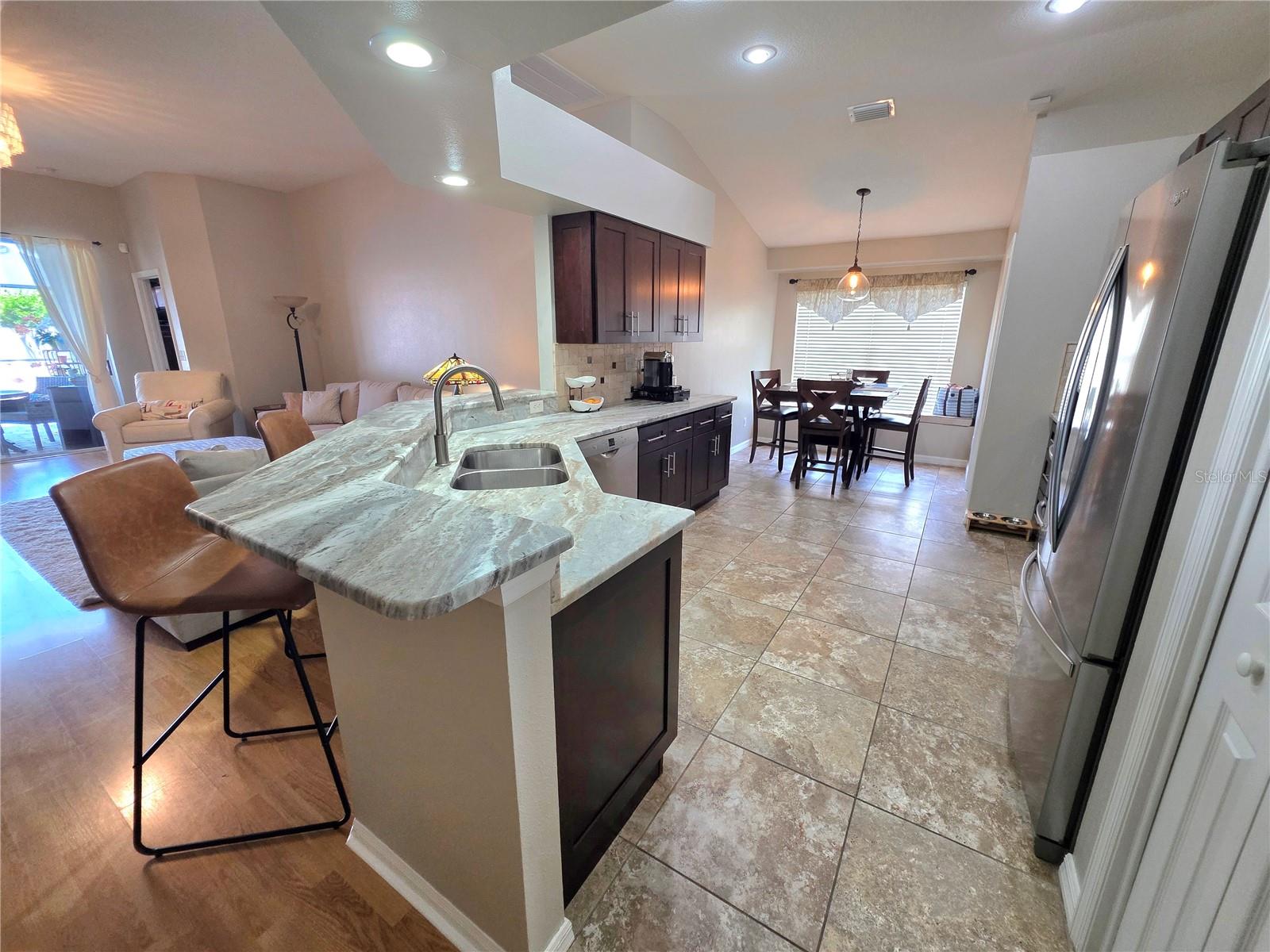 2608 VINEDALE AVE, VALRICO, FL, 33596