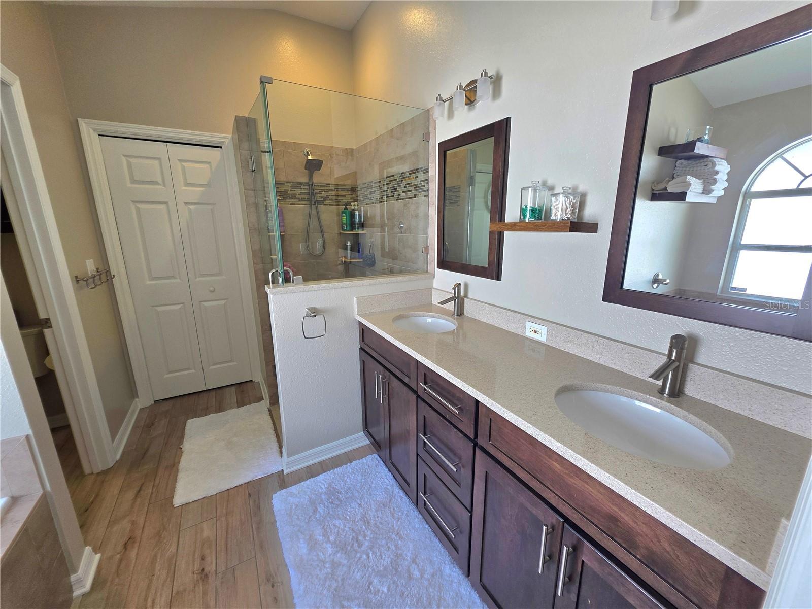 2608 VINEDALE AVE, VALRICO, FL, 33596