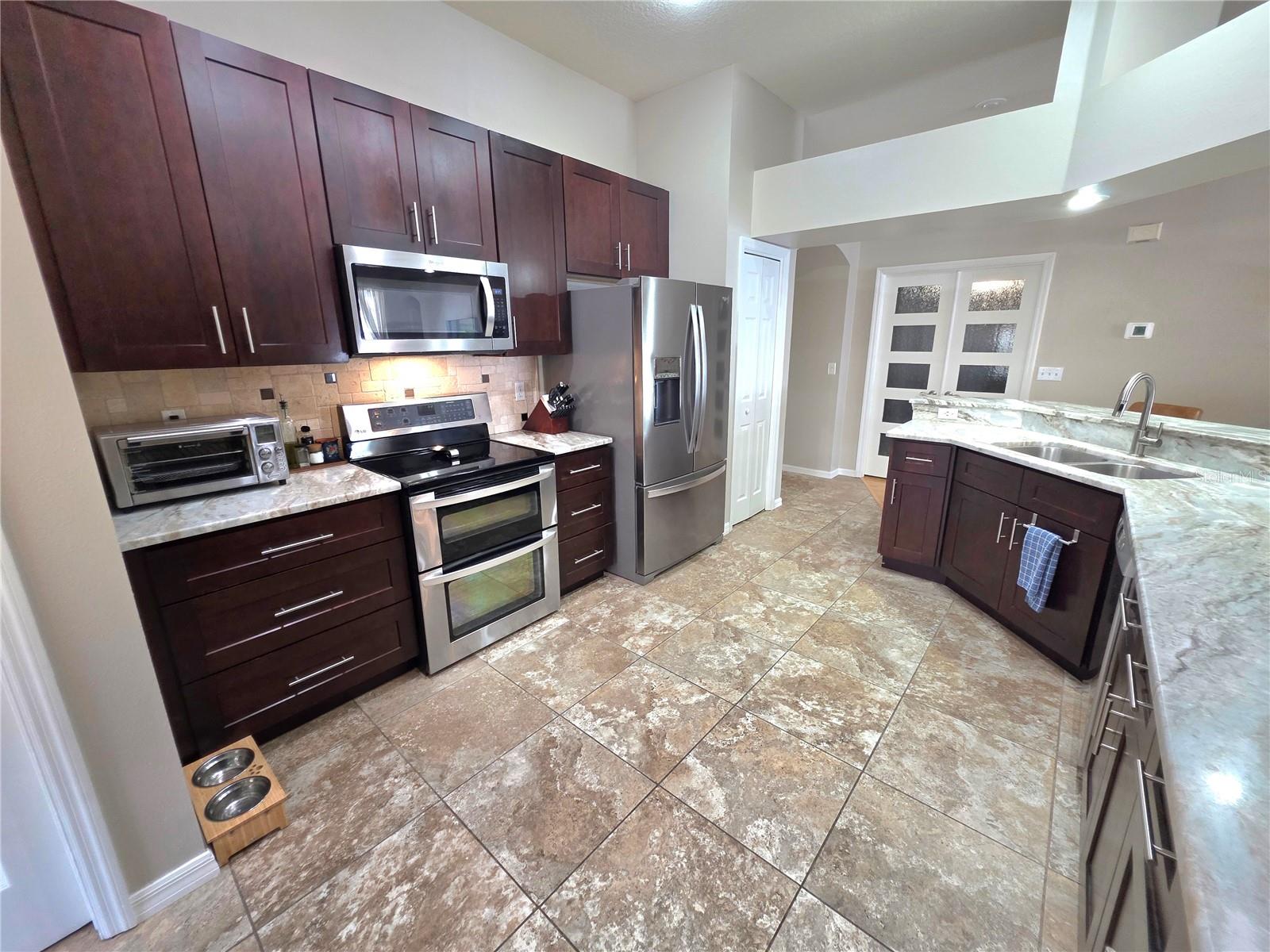 2608 VINEDALE AVE, VALRICO, FL, 33596