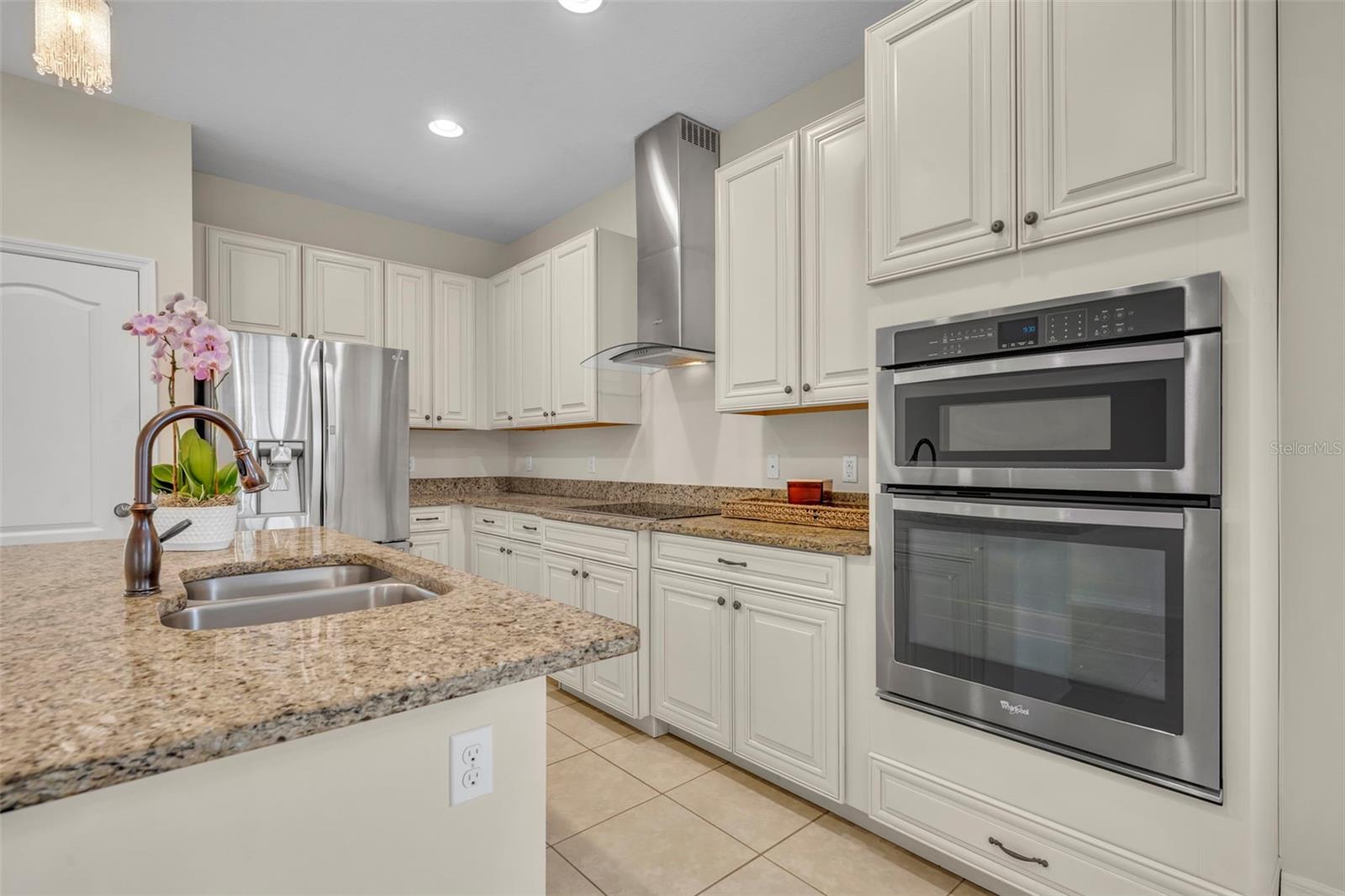 8804 LOVETT AVE, ORLANDO, FL, 32832