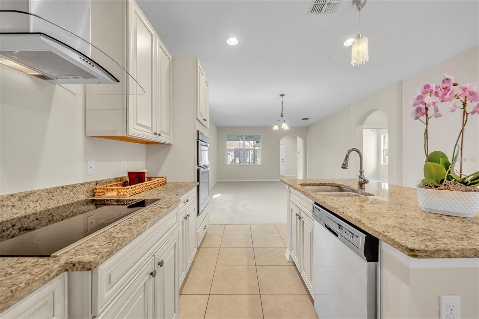8804 LOVETT AVE, ORLANDO, FL, 32832