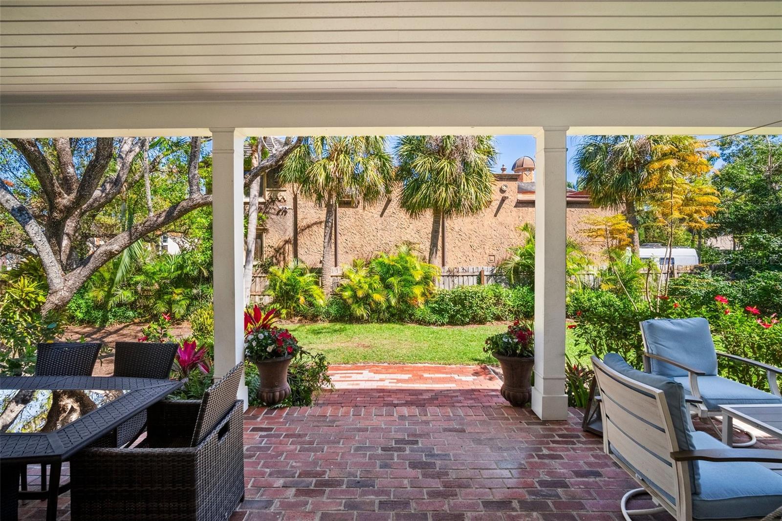 813 HUDSON AVE, SARASOTA, FL, 34236