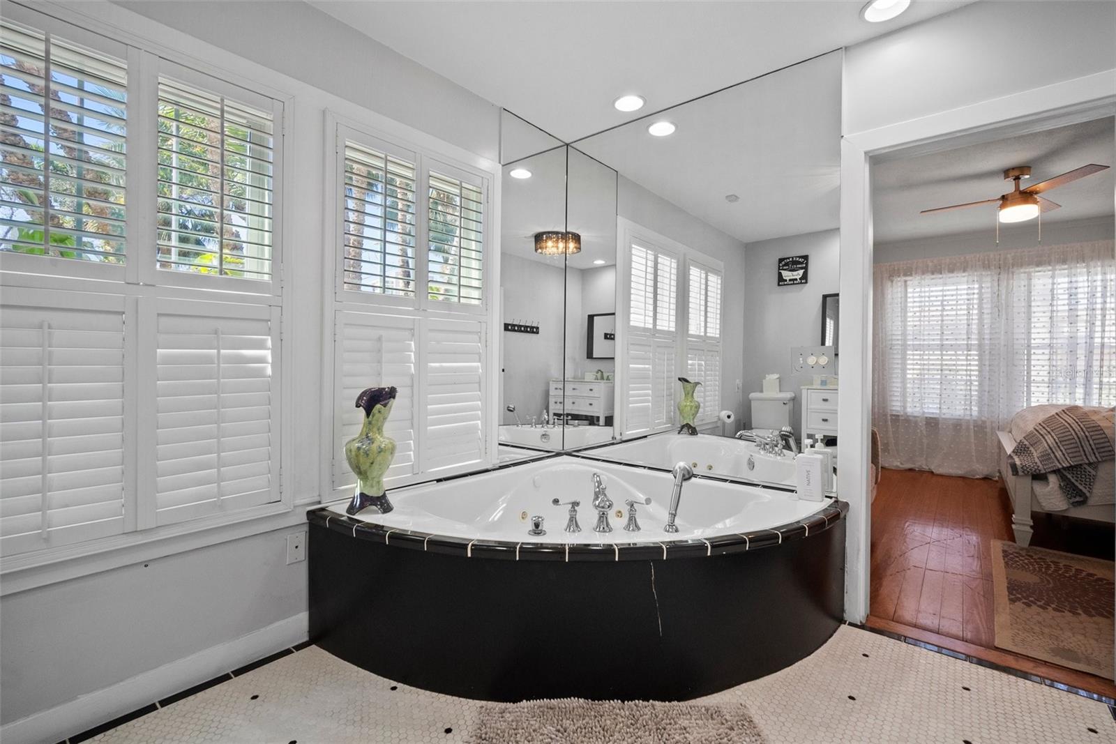 813 HUDSON AVE, SARASOTA, FL, 34236