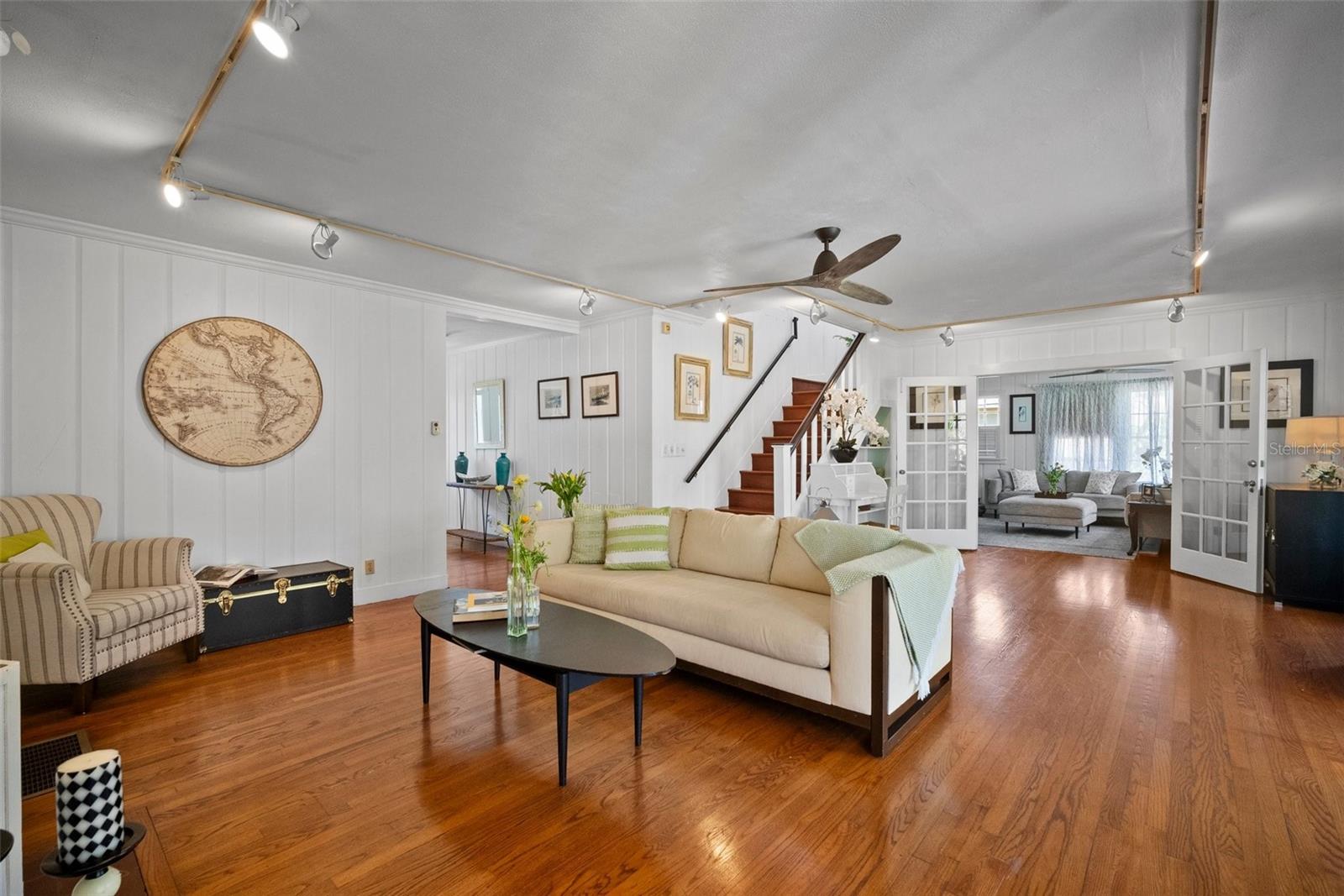 813 HUDSON AVE, SARASOTA, FL, 34236
