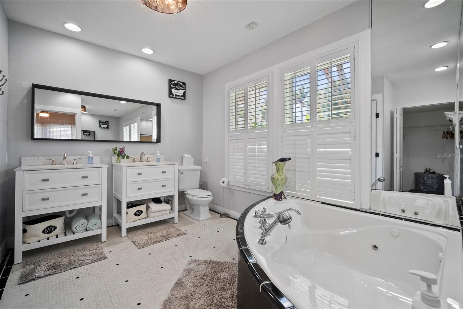 813 HUDSON AVE, SARASOTA, FL, 34236
