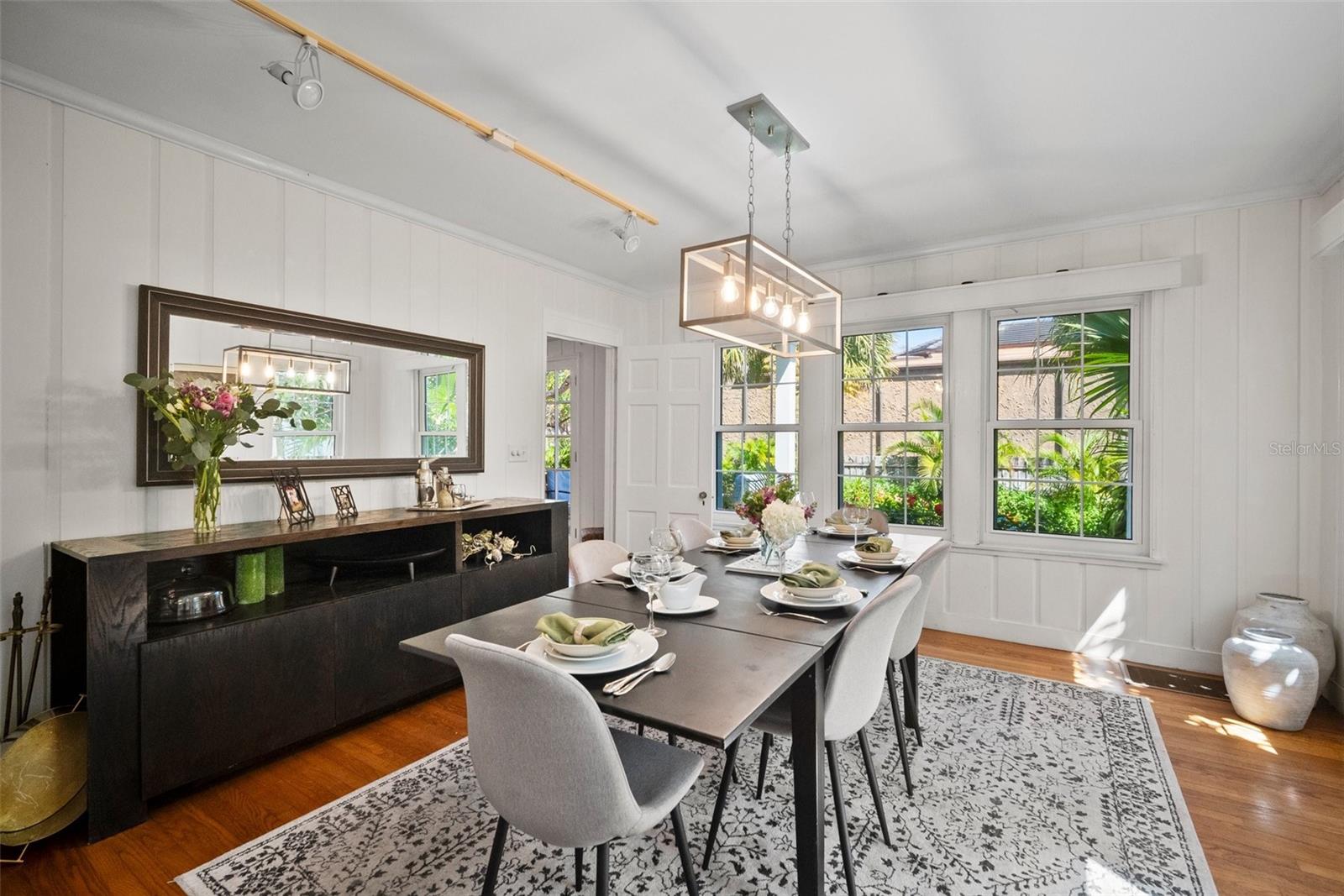 813 HUDSON AVE, SARASOTA, FL, 34236