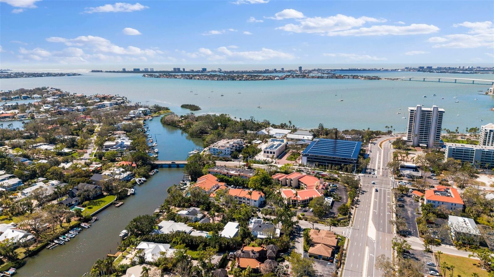 813 HUDSON AVE, SARASOTA, FL, 34236