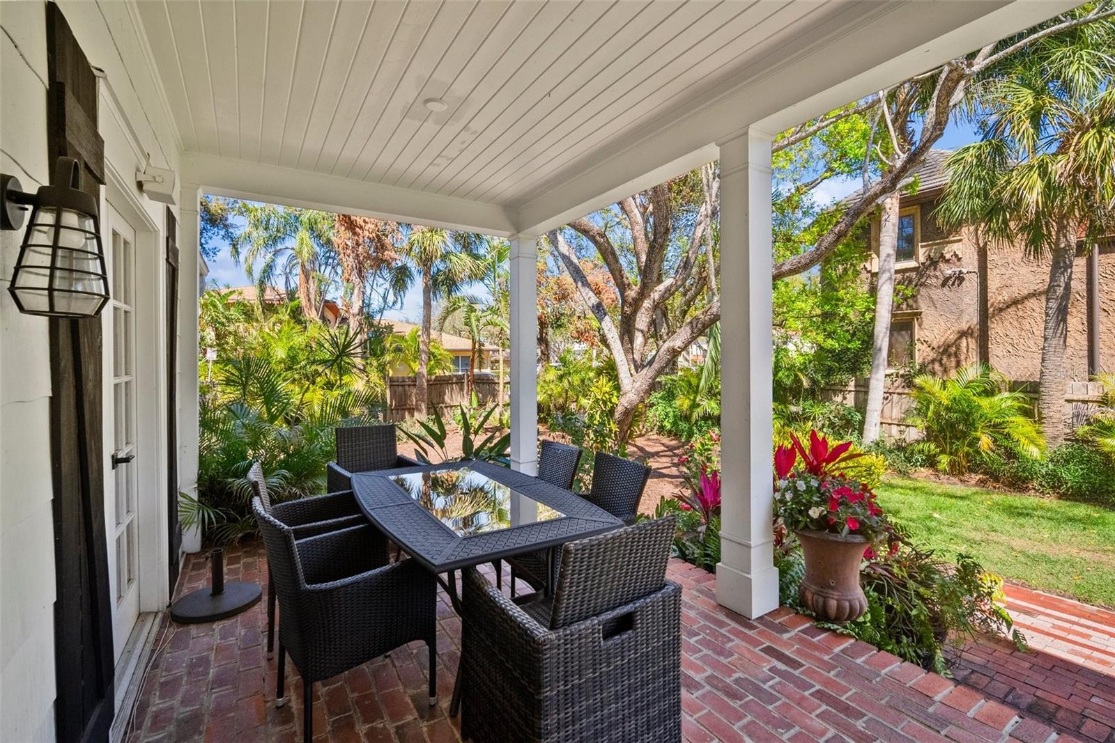 813 HUDSON AVE, SARASOTA, FL, 34236