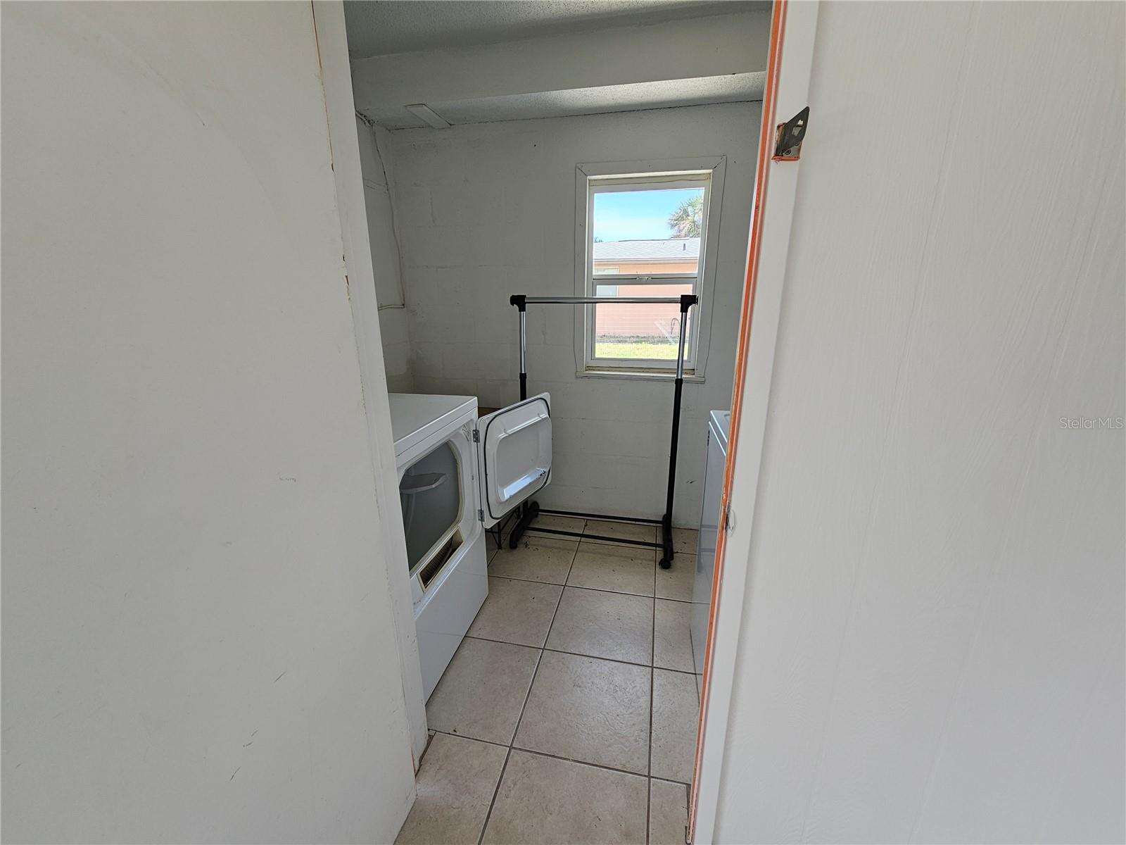 531 AZALEA DR NW, PORT CHARLOTTE, FL, 33952